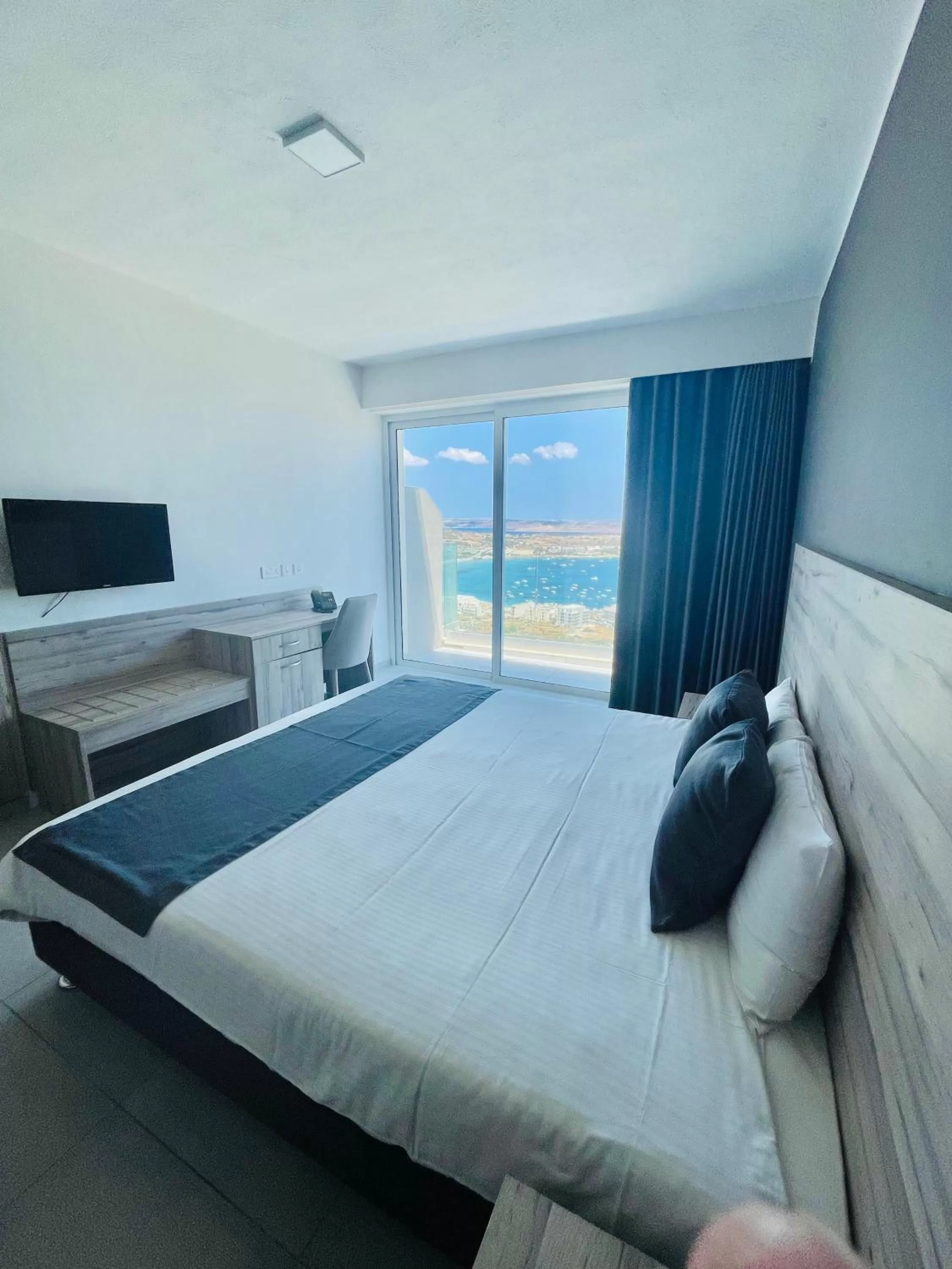 Sea view, Bed in Hotel VIU57