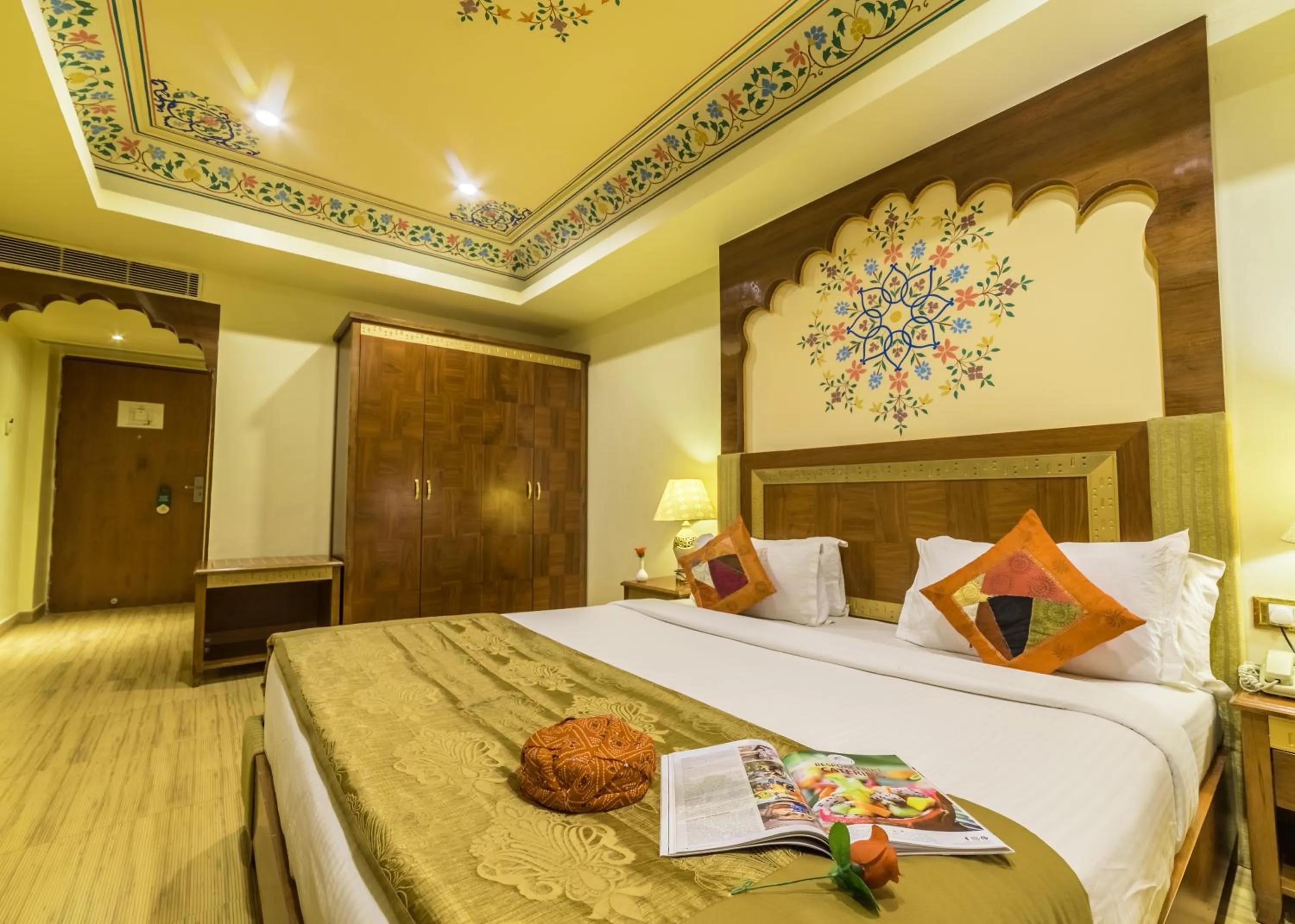 Bed in Chokhi Dhani - The Palace Hotel