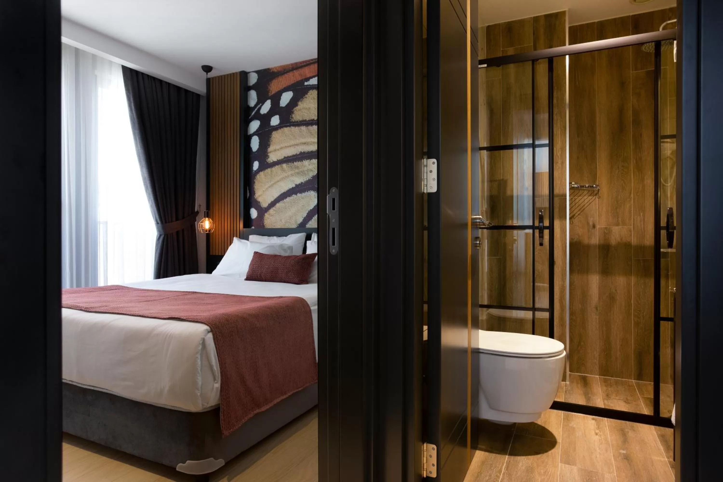 Photo of the whole room, Bed in Nox Suite Rezidans