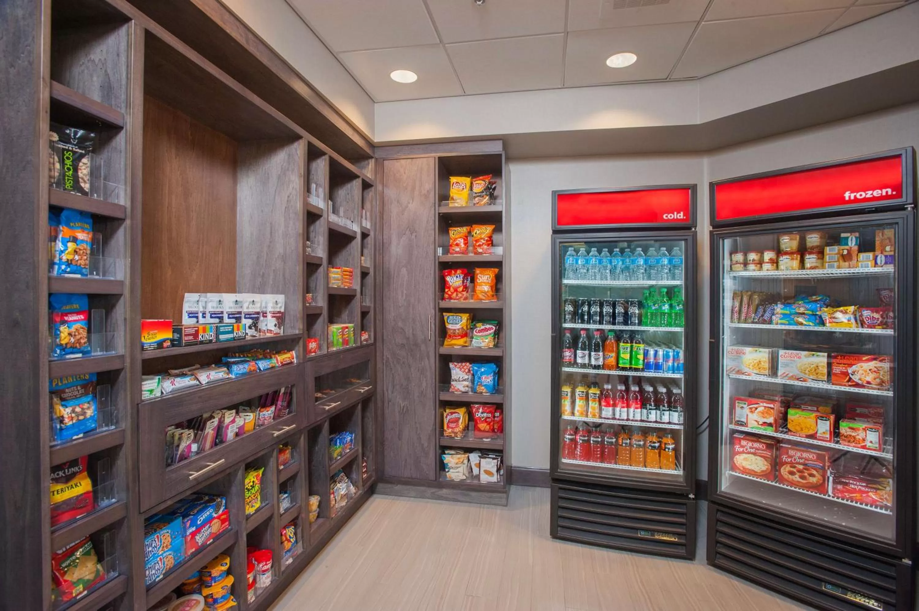 Restaurant/places to eat in Hampton Inn & Suites LAX El Segundo