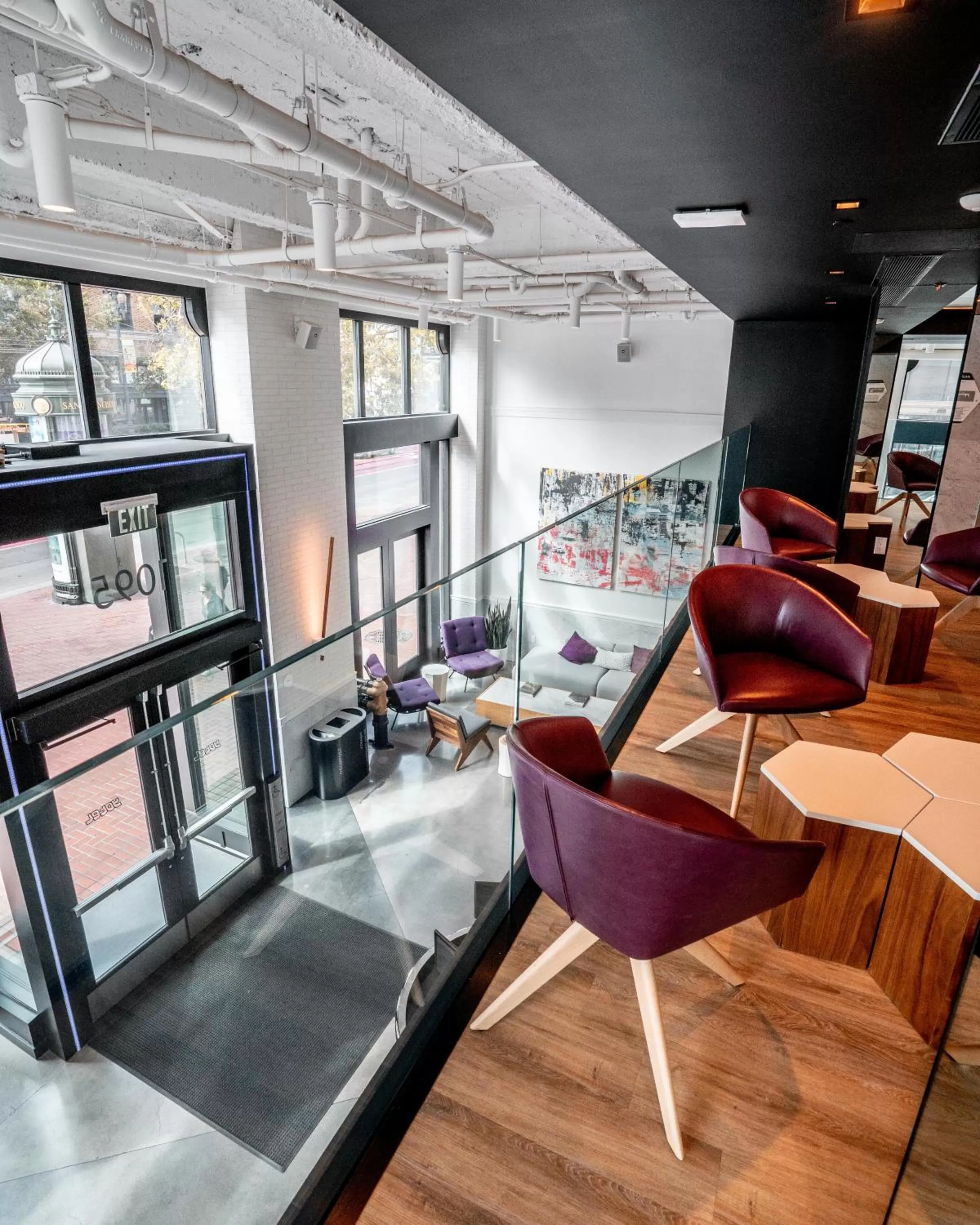 Lounge or bar in Yotel San Francisco