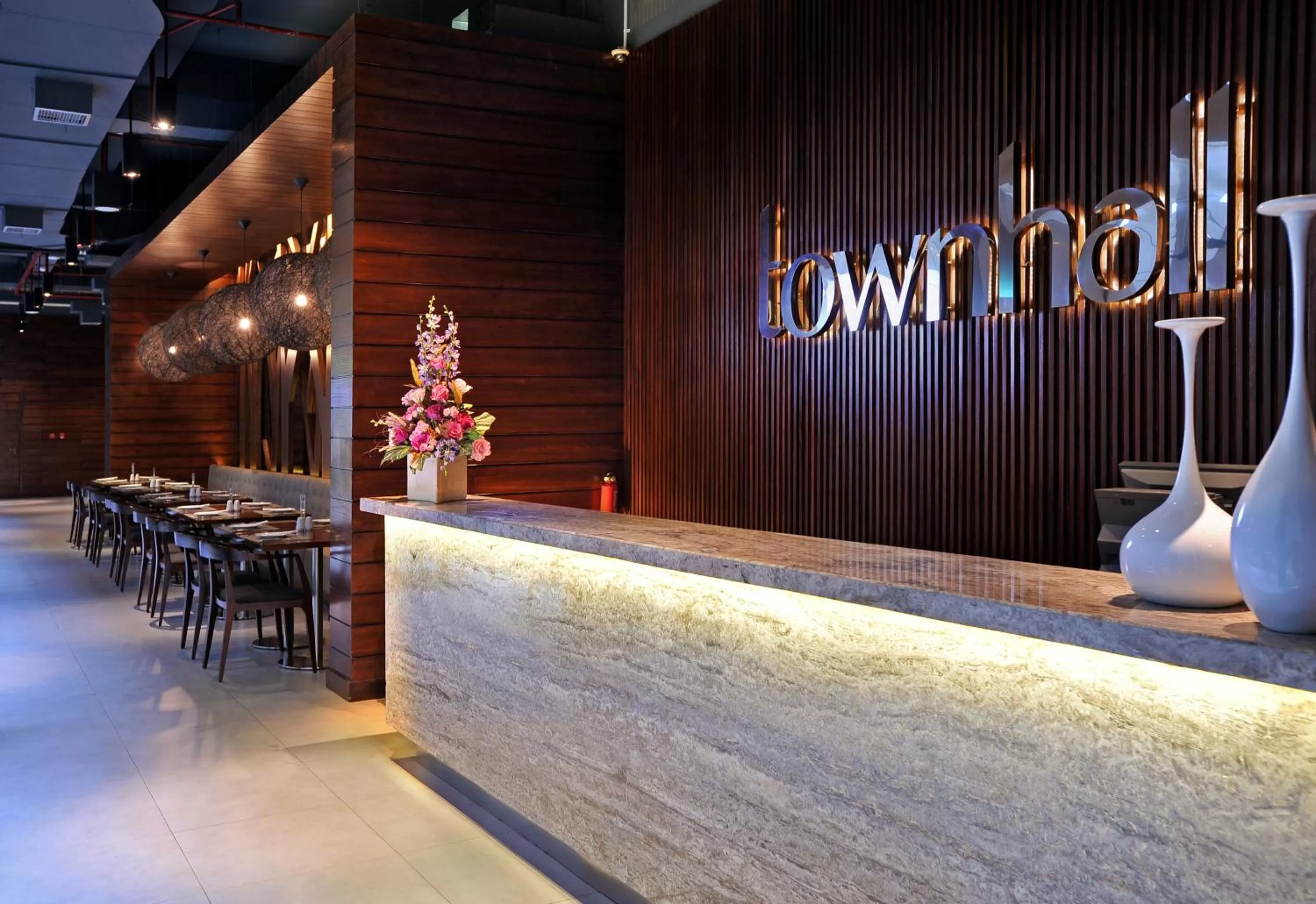 Restaurant/places to eat in Midtown Hotel Surabaya