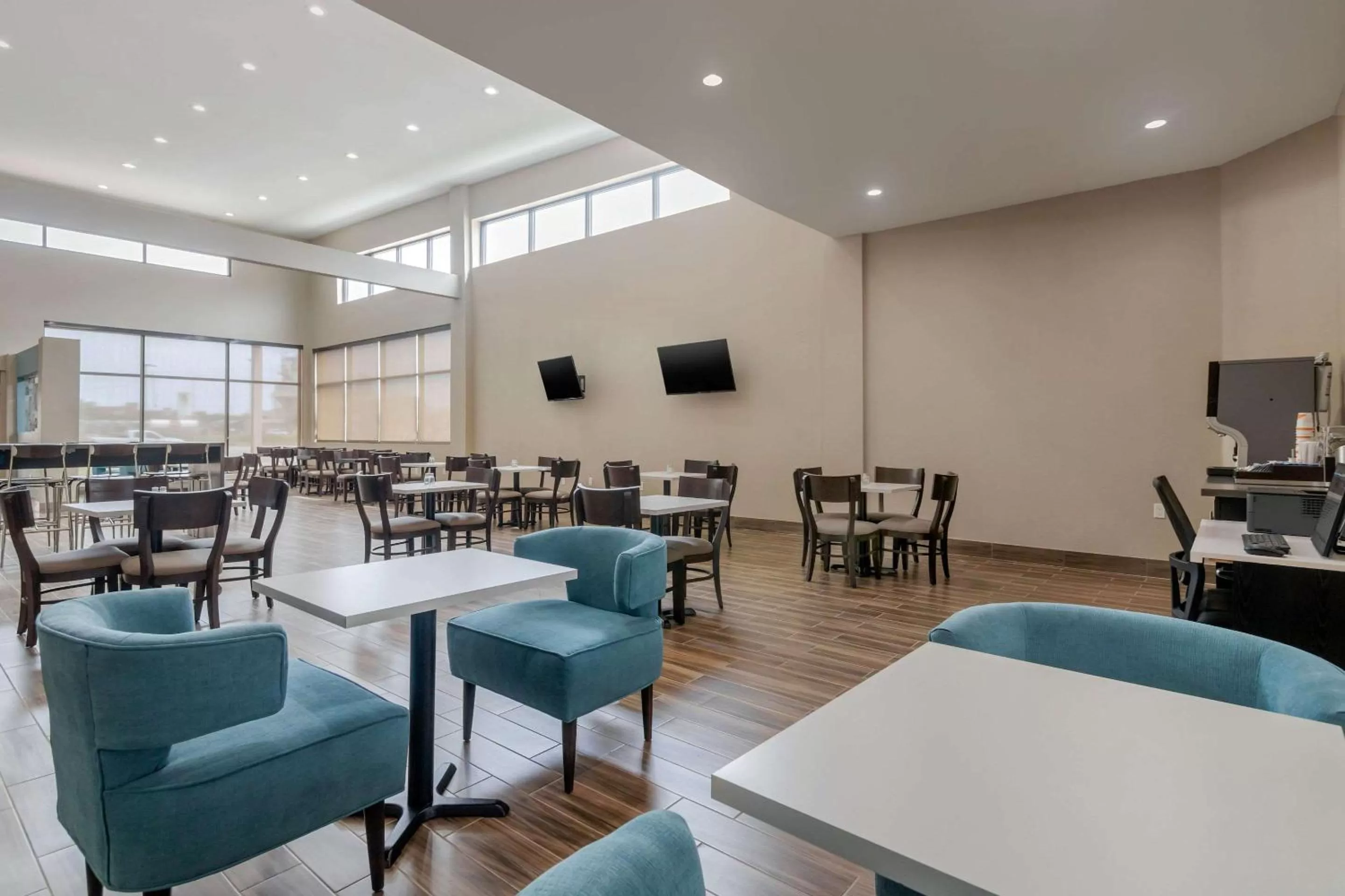 Restaurant/places to eat in MainStay Suites Bricktown - near Medical Center