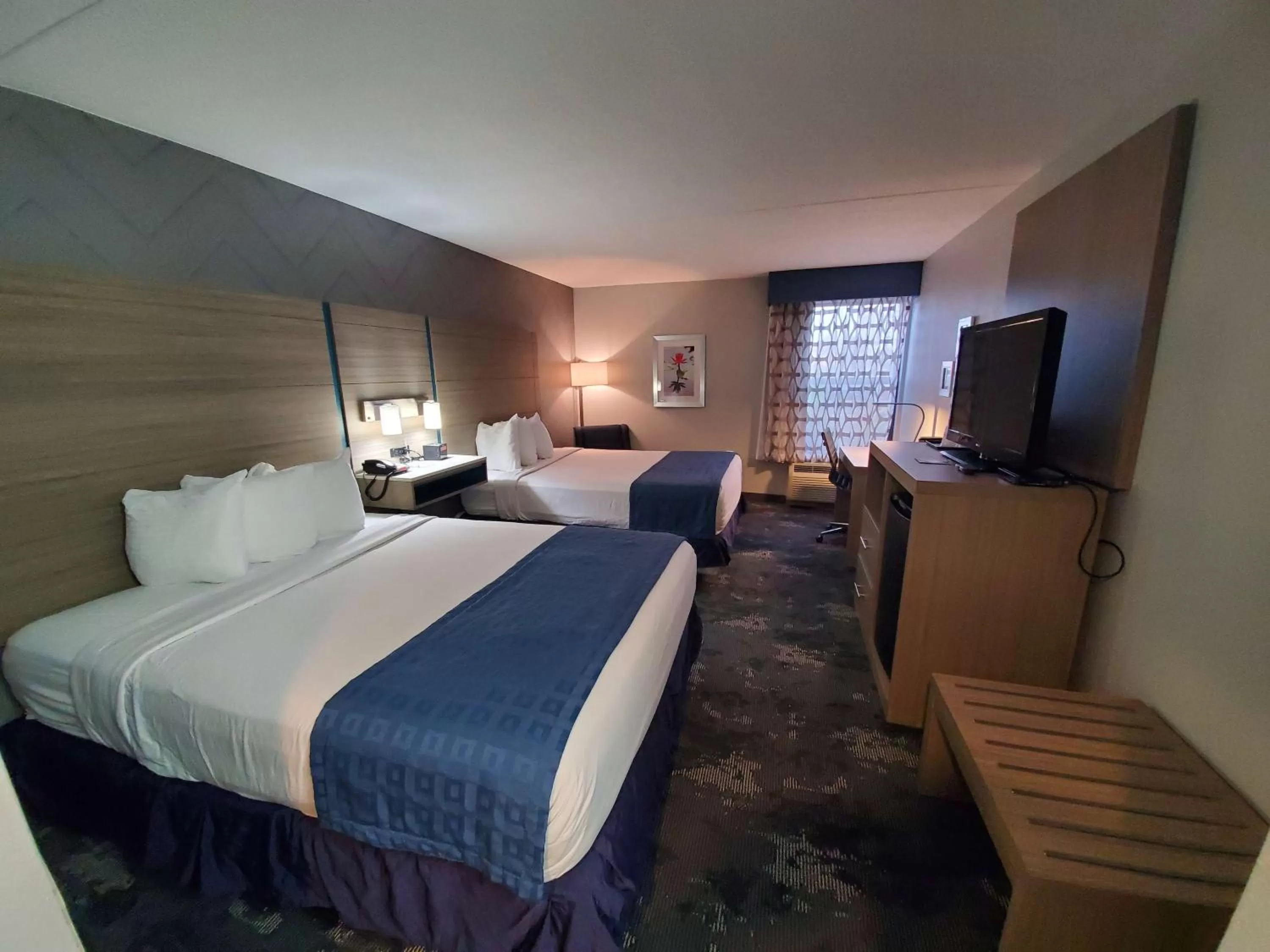 Photo of the whole room in Best Western Historic Frederick