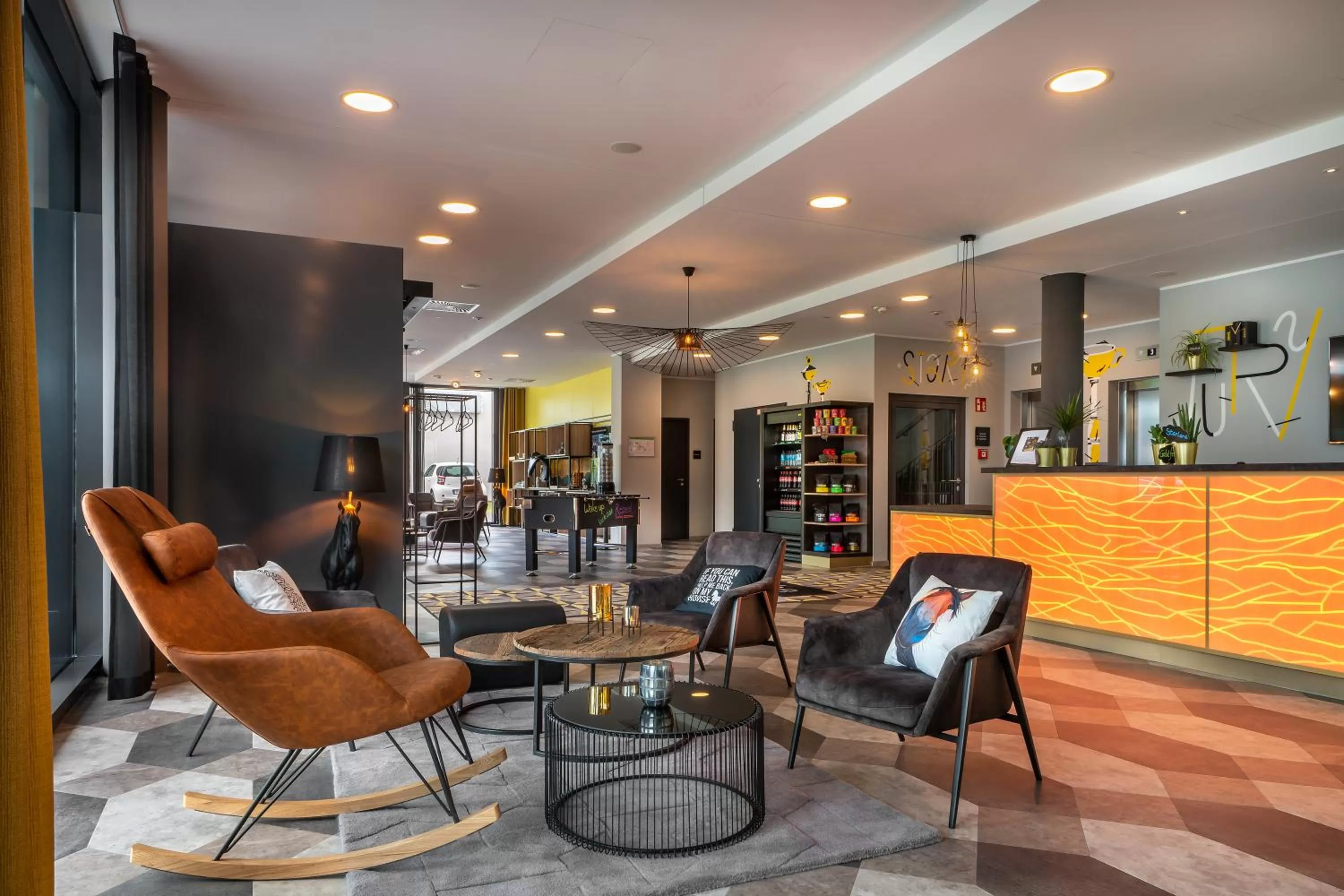 Lounge or bar in Holiday Inn - the niu, Fury Aschheim Messe by IHG