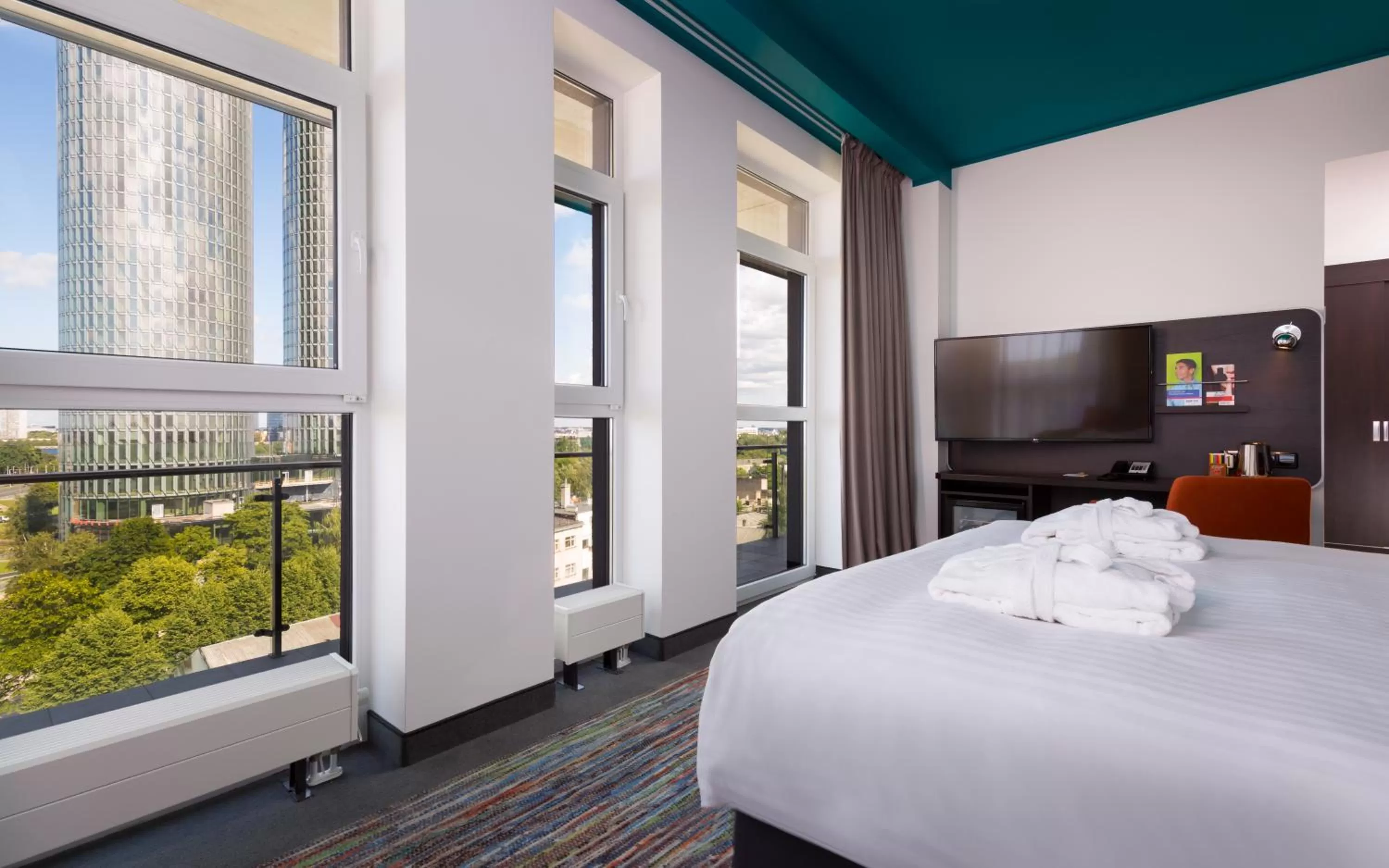 View (from property/room), Bed in Park Inn by Radisson Riga Valdemara