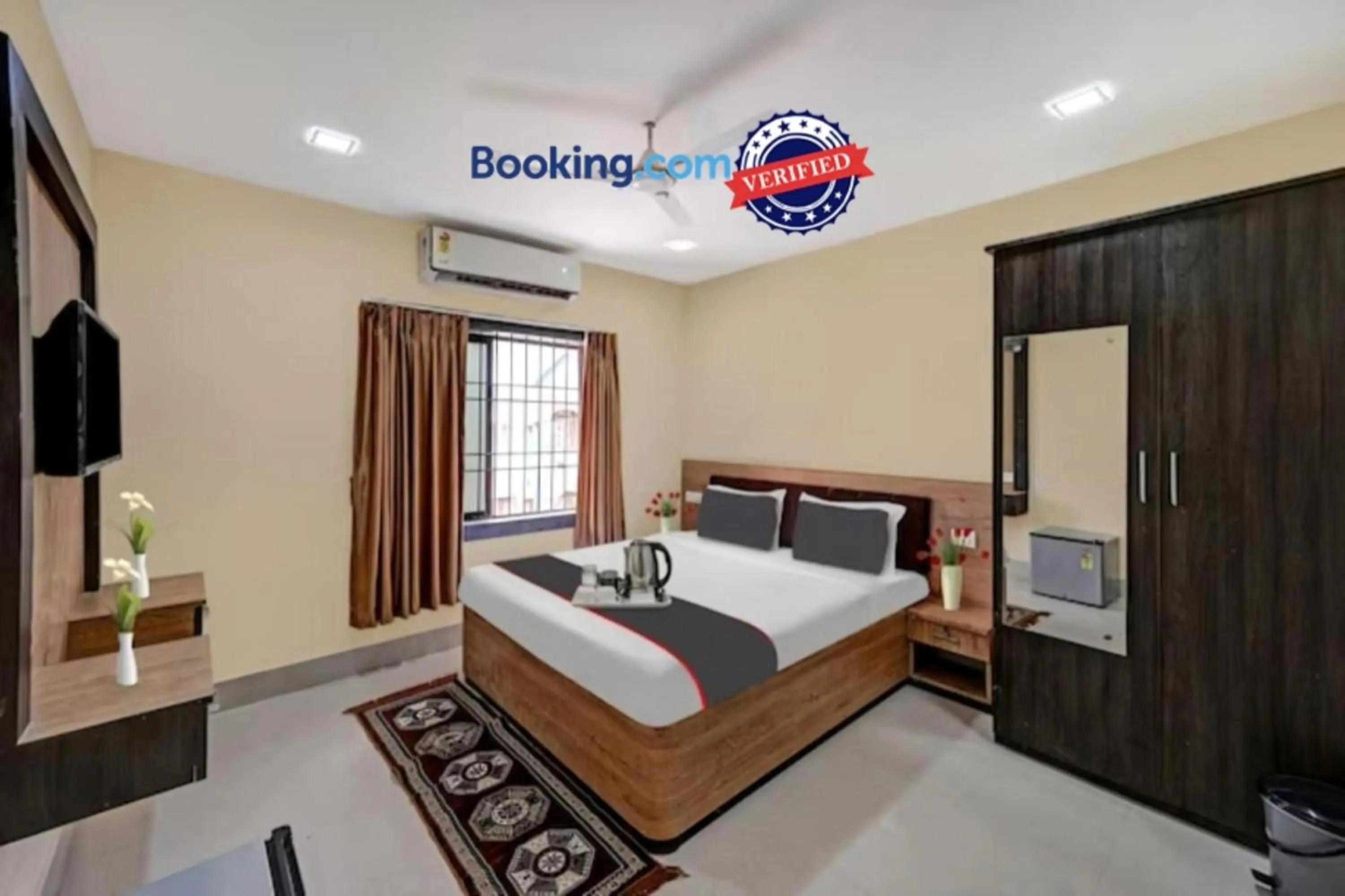 Bed in Goroomgo Moonlight Guest House Bhubaneswar