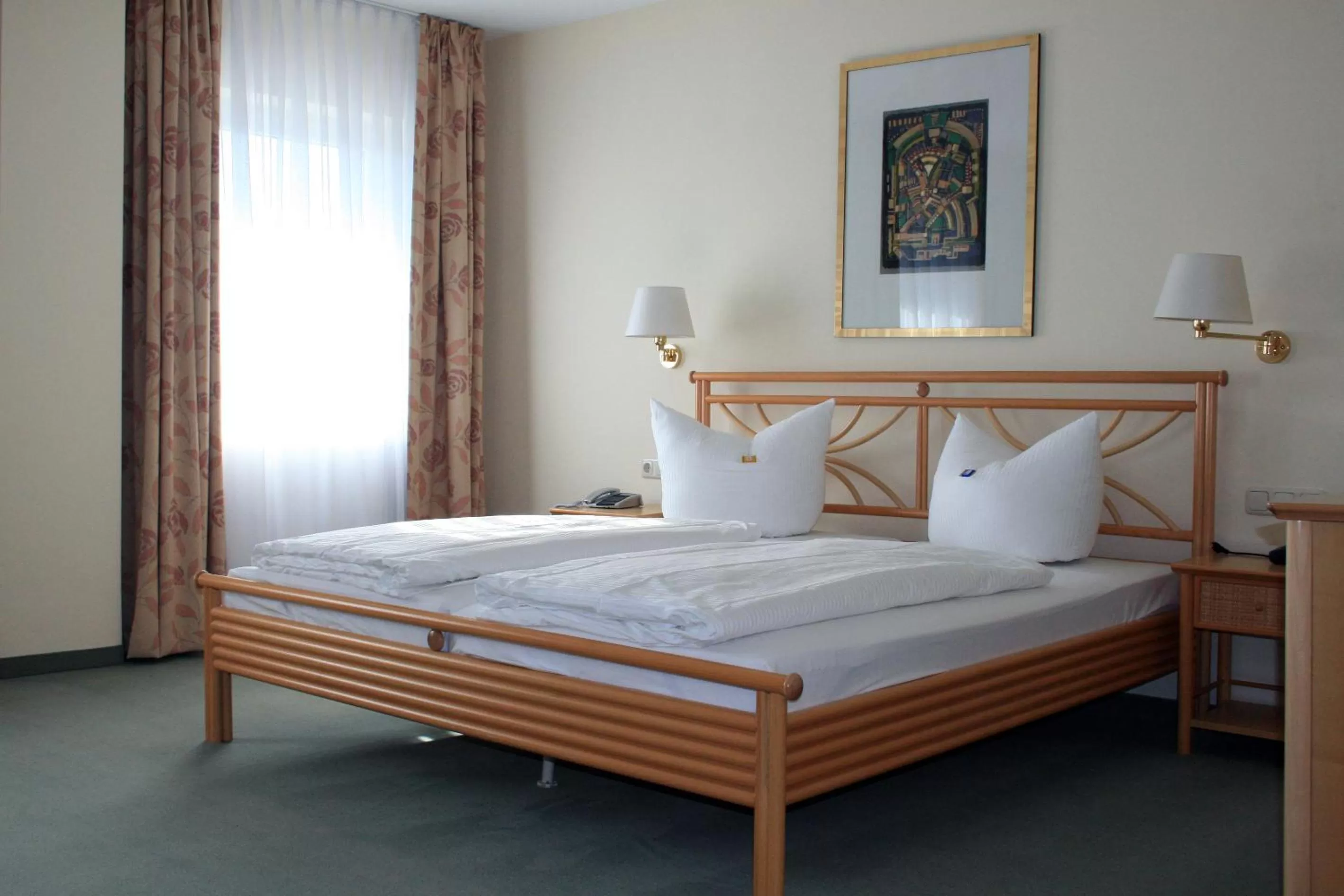 Day, Bed in Hotel am Wariner See