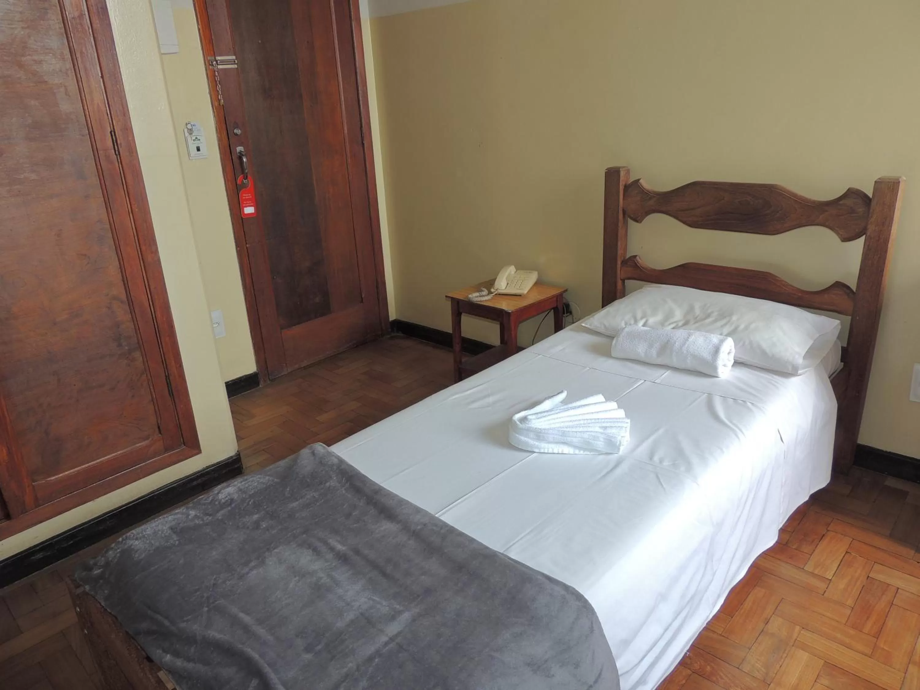 Bedroom, Bed in Hotel Esplanada Belo Horizonte - Proximo a Estacao de Trem