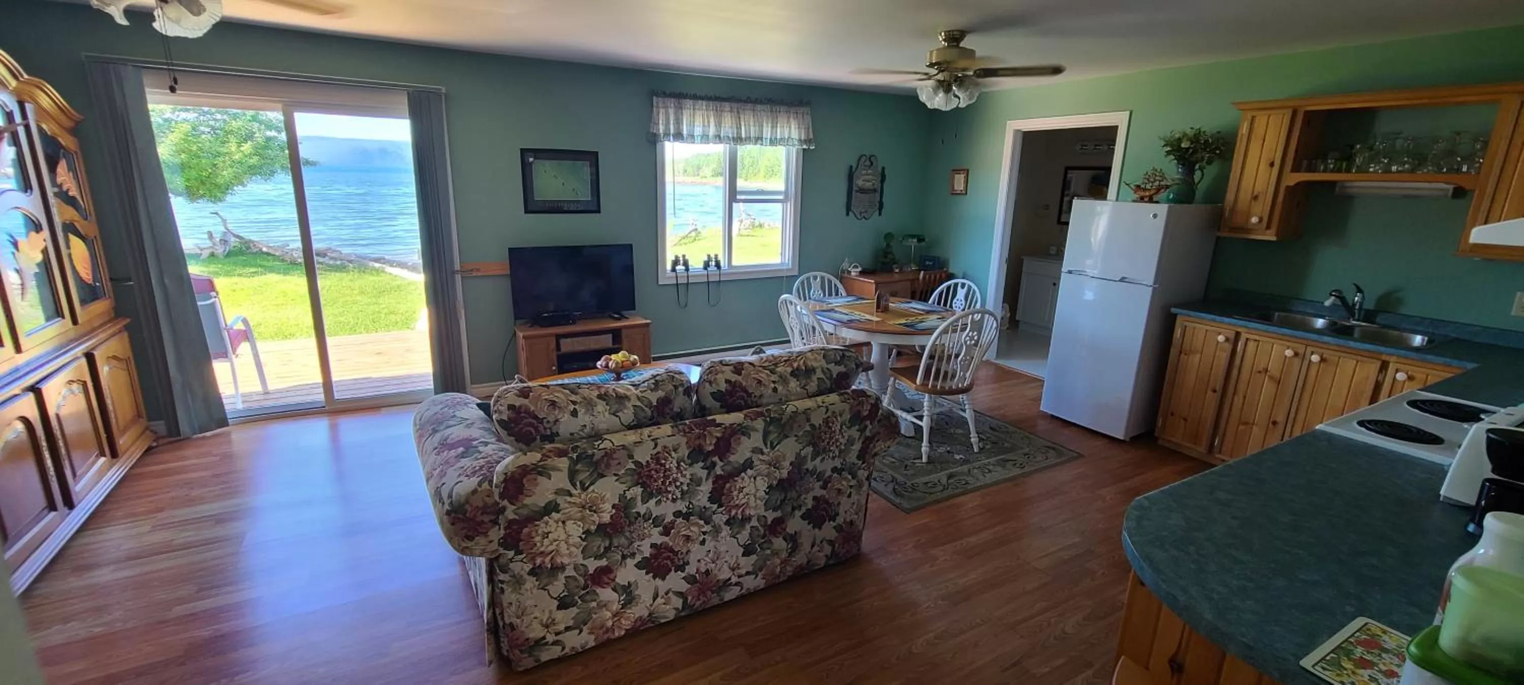 St Ann's Motel & Cottage