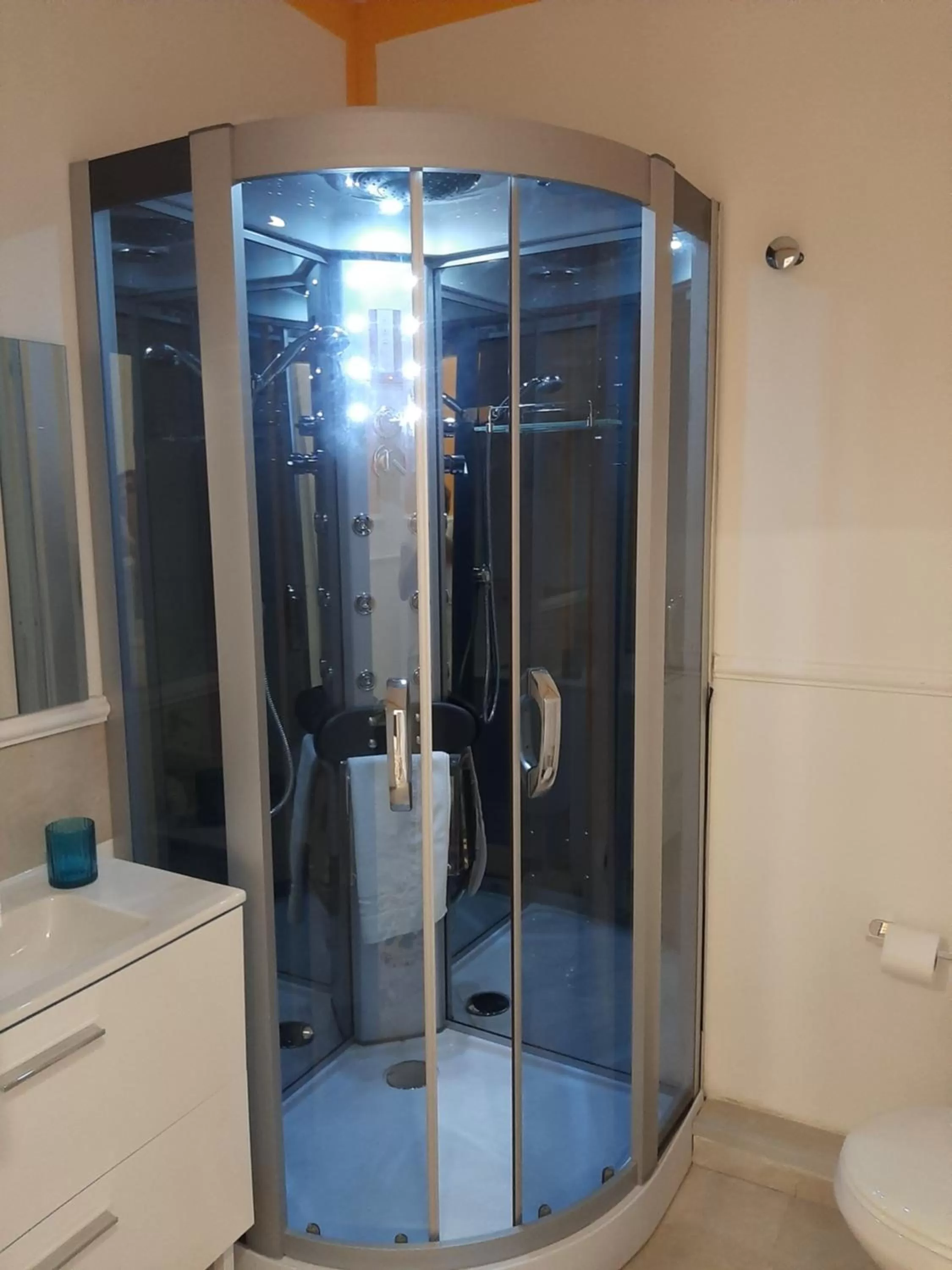 Bathroom in Politeama Center