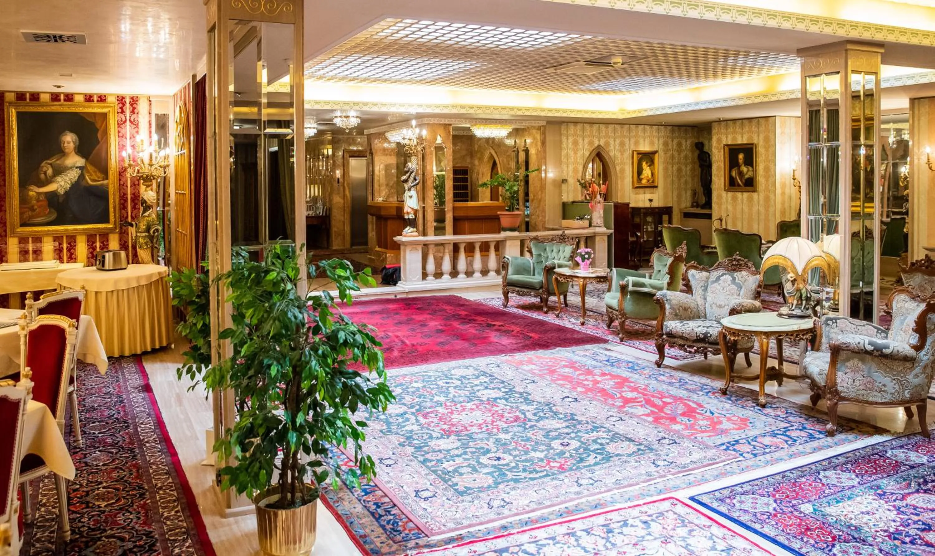 Lobby or reception in Hotel Palais Porcia