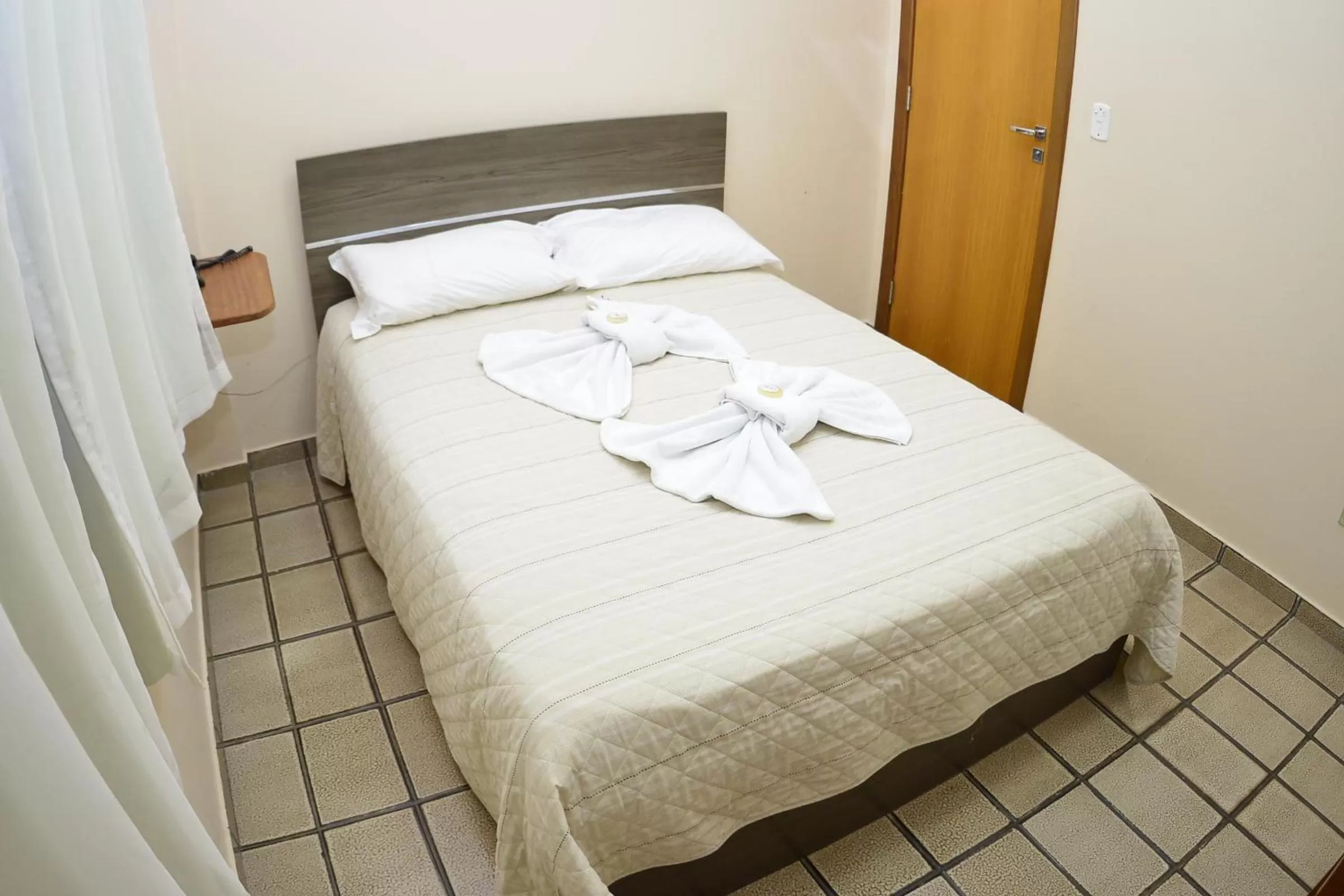 Bed in Hotel Raio de Sol