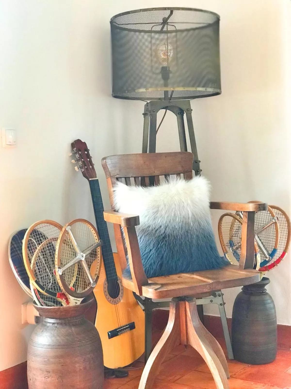 Communal lounge/ TV room in Azen Cool House