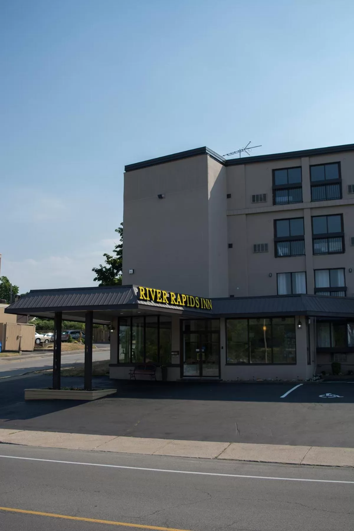 Property building in River Rapids Inn