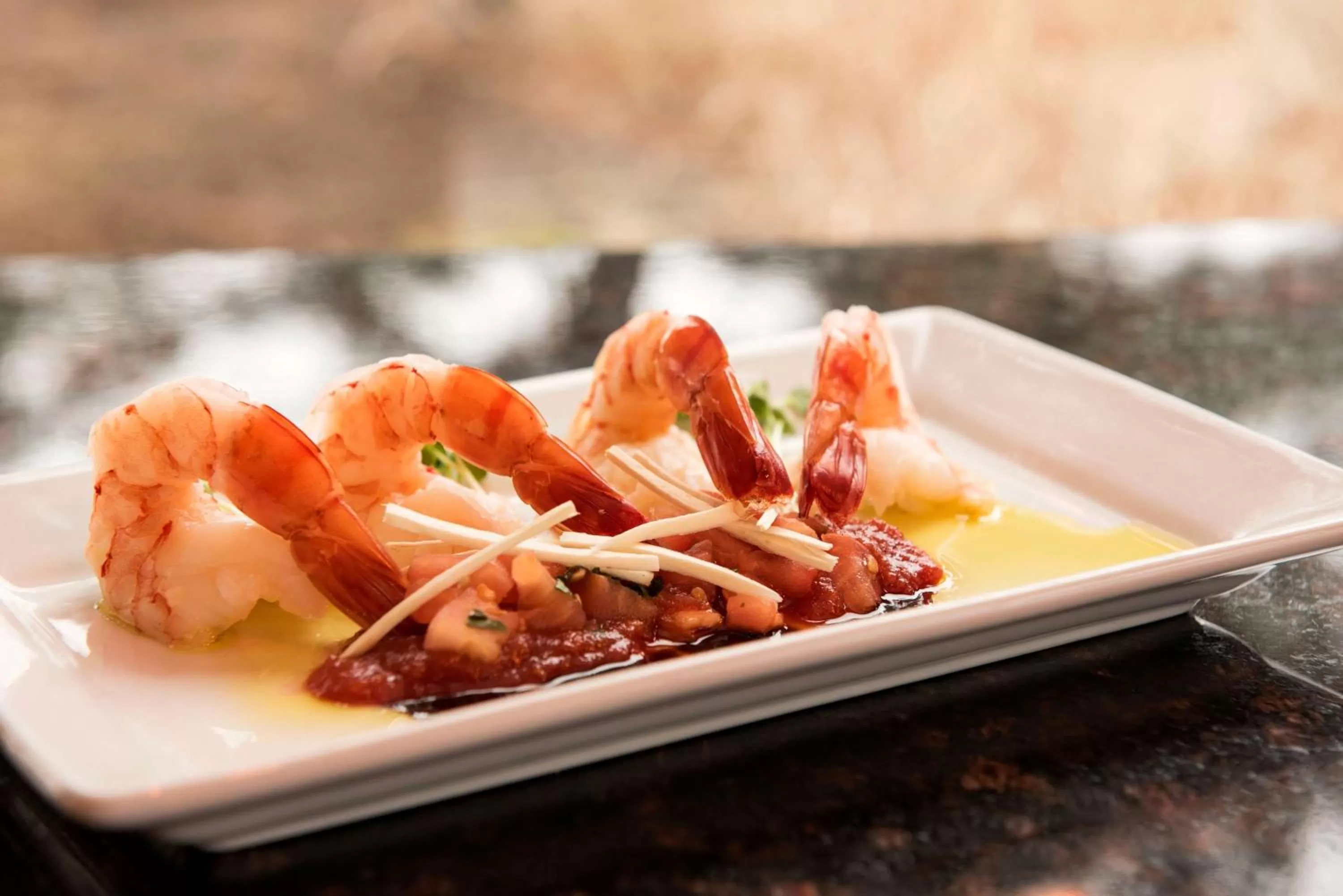 Restaurant/places to eat in Hilton Chicago/Oak Lawn