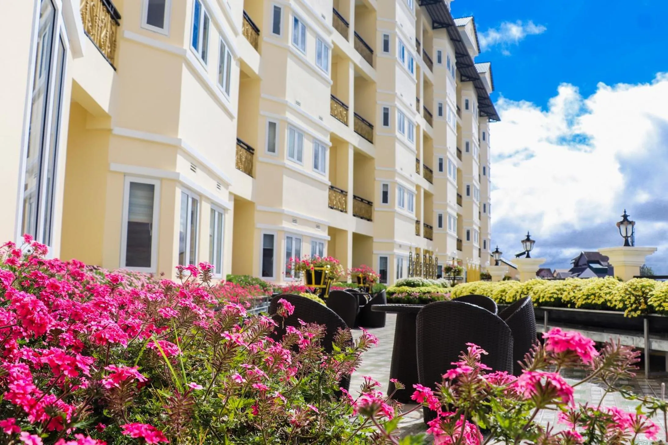 Property building in Ladalat Hotel