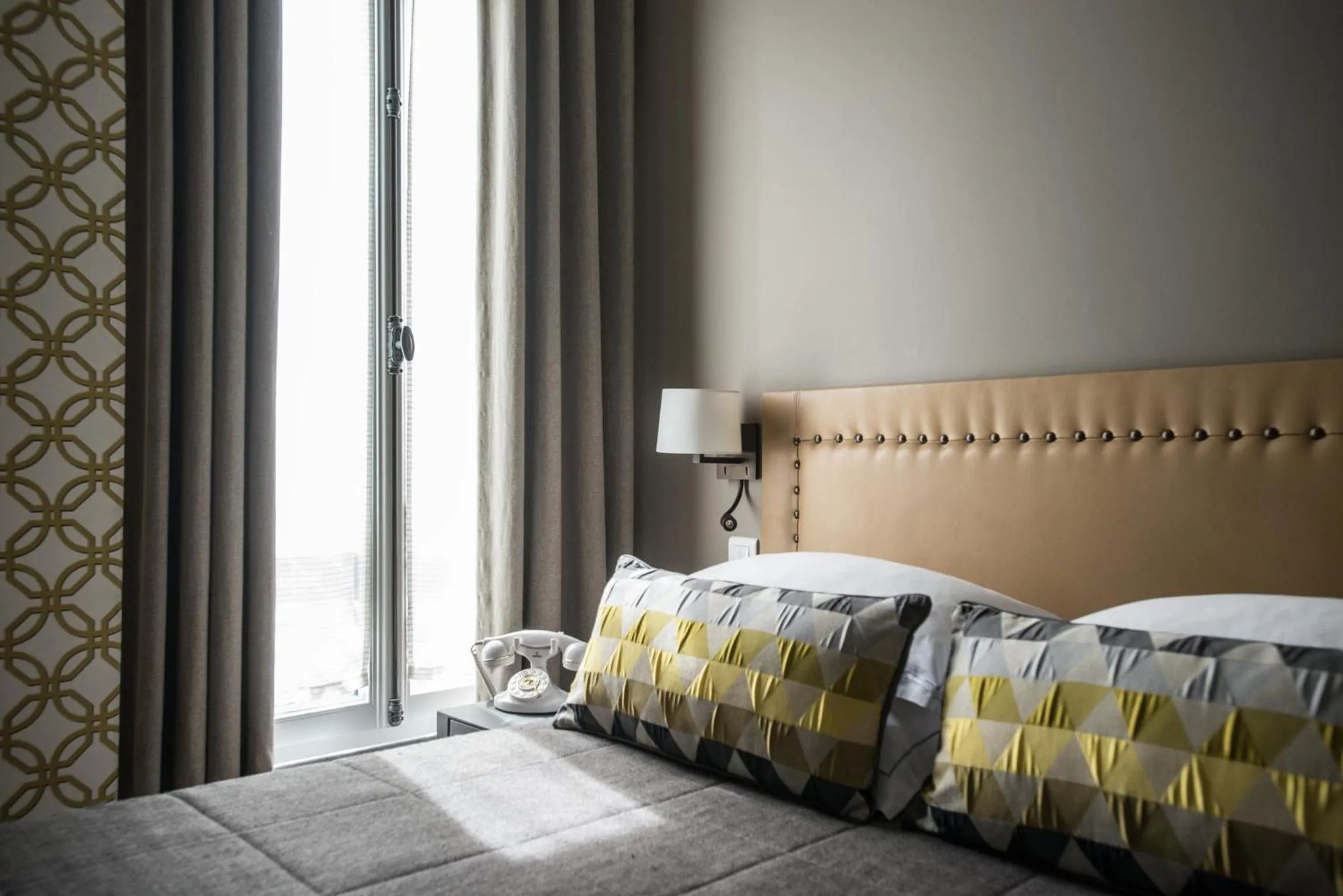 Decorative detail, Bed in Apollon Montparnasse