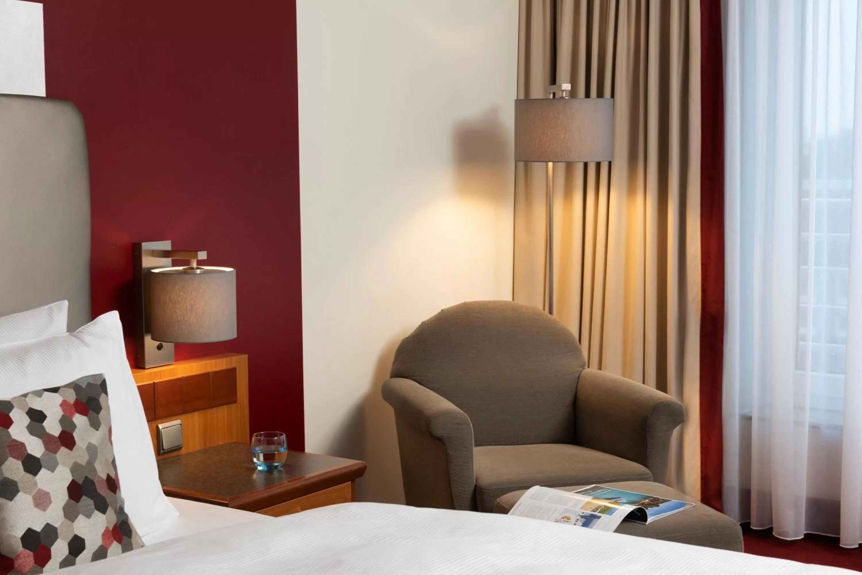 Photo of the whole room, Bed in Dorint An den Westfalenhallen Dortmund