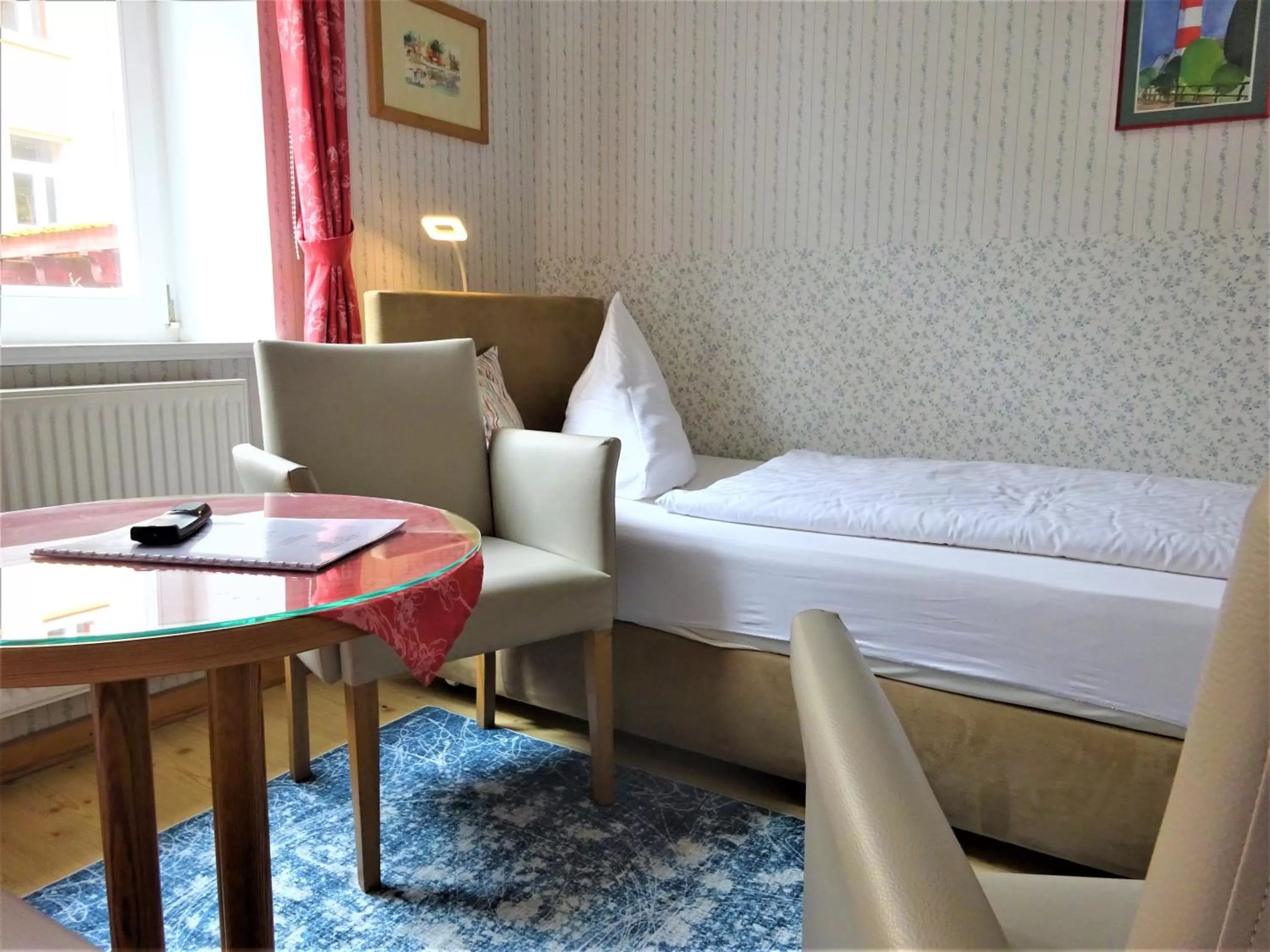 Bed in Pension Zur Fährbrücke