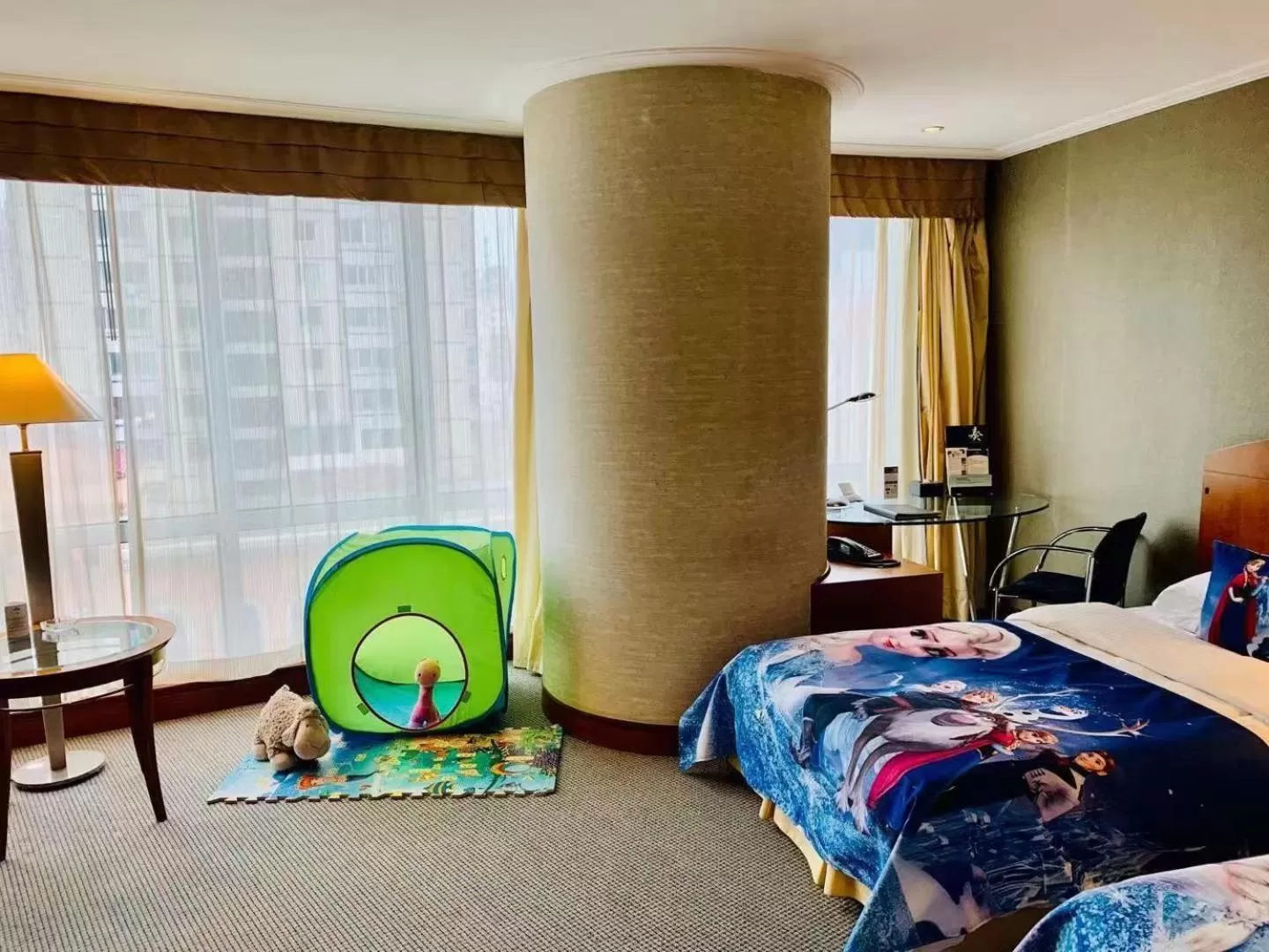 Bed in Hotel Nikko Dalian