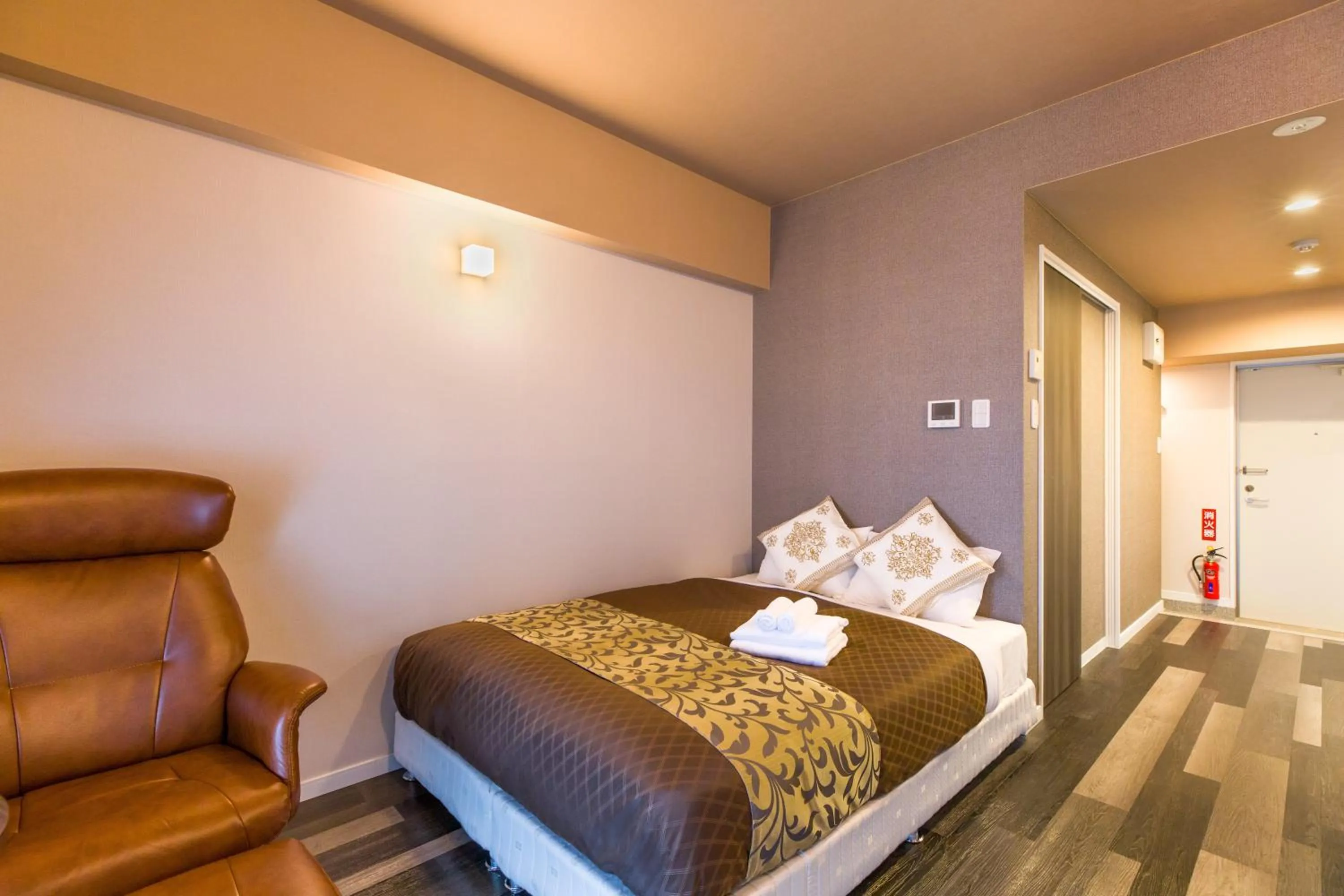 Bed in Mr. Kinjo in Asahibashi Station