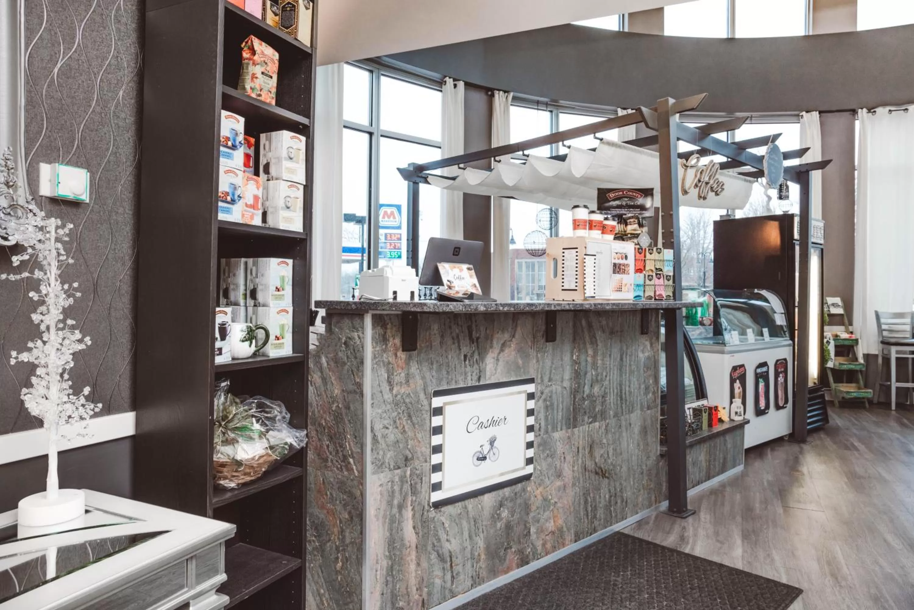 Restaurant/places to eat in The Inn On Sheridan