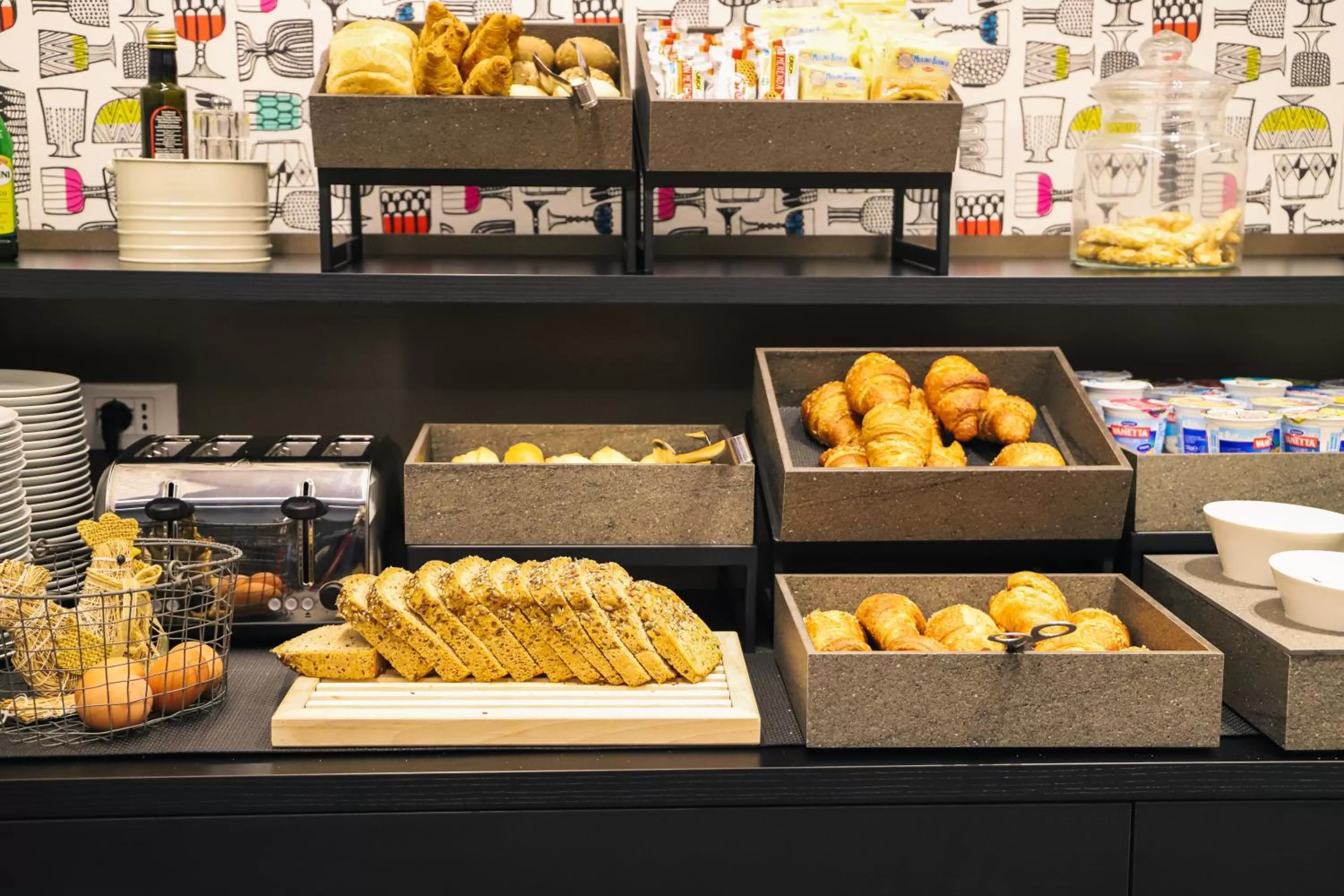 Breakfast in Hotel Astoria