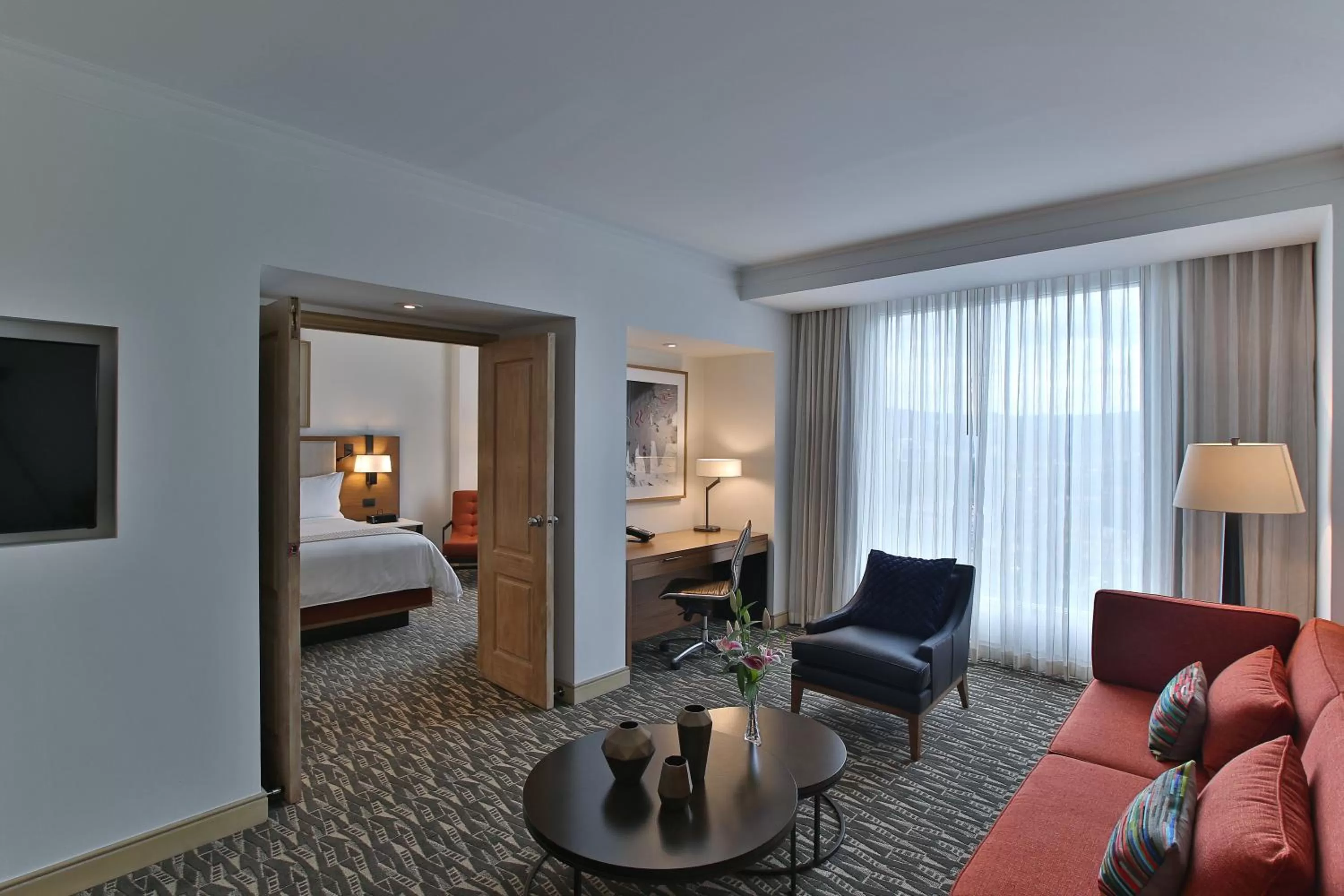 Living room, Bed in InterContinental Tegucigalpa at Multiplaza Mall by IHG