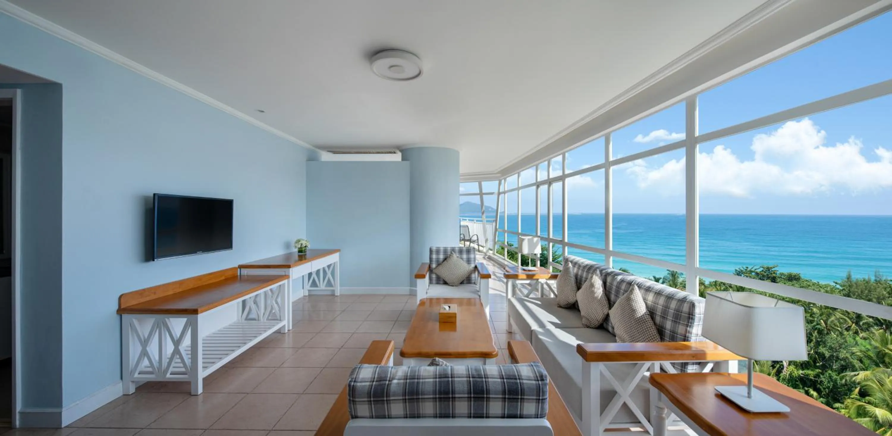 Sea view in Sunshine Resort Intime Sanya