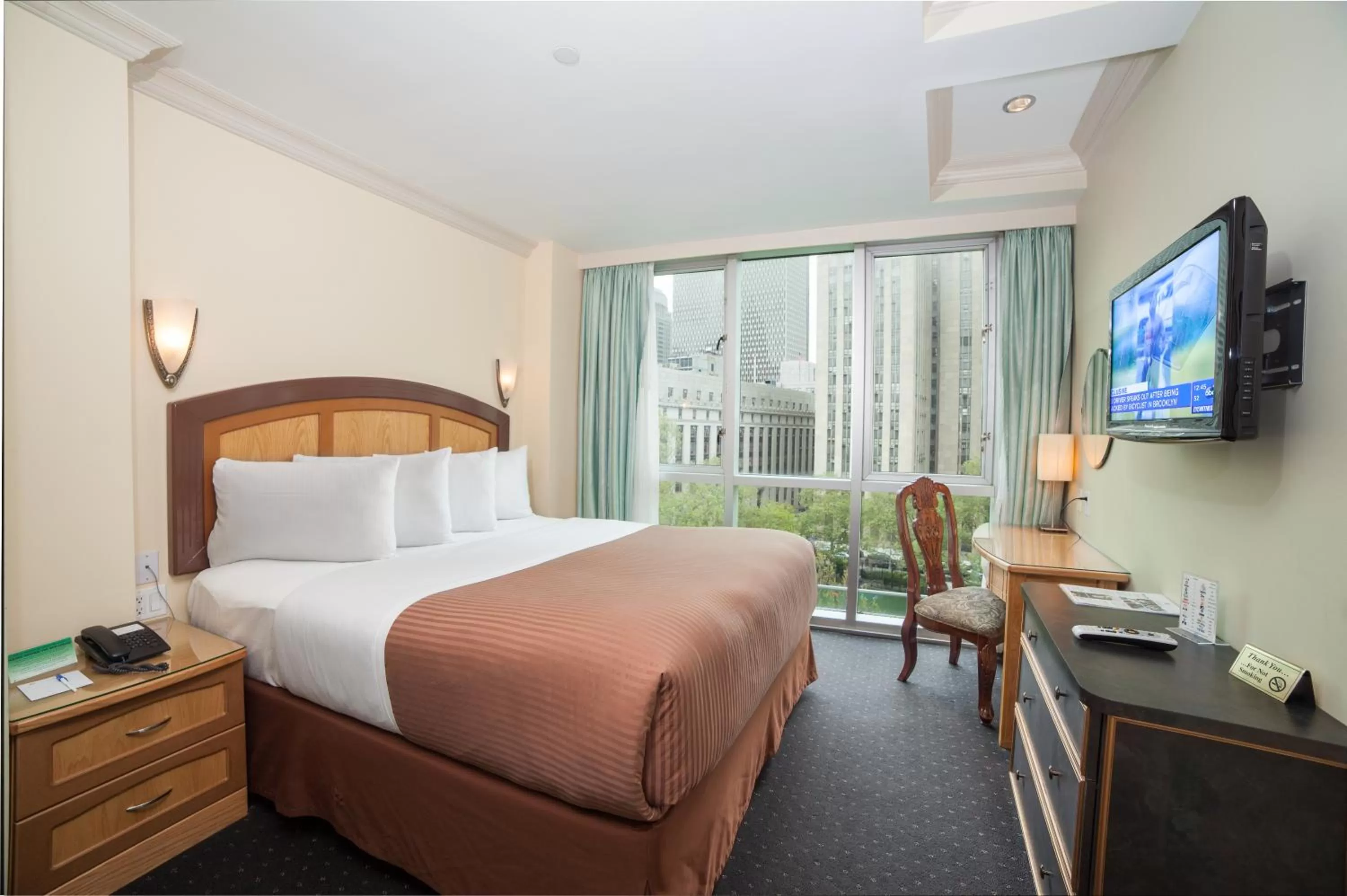 Day, Bed in Hotel Mulberry