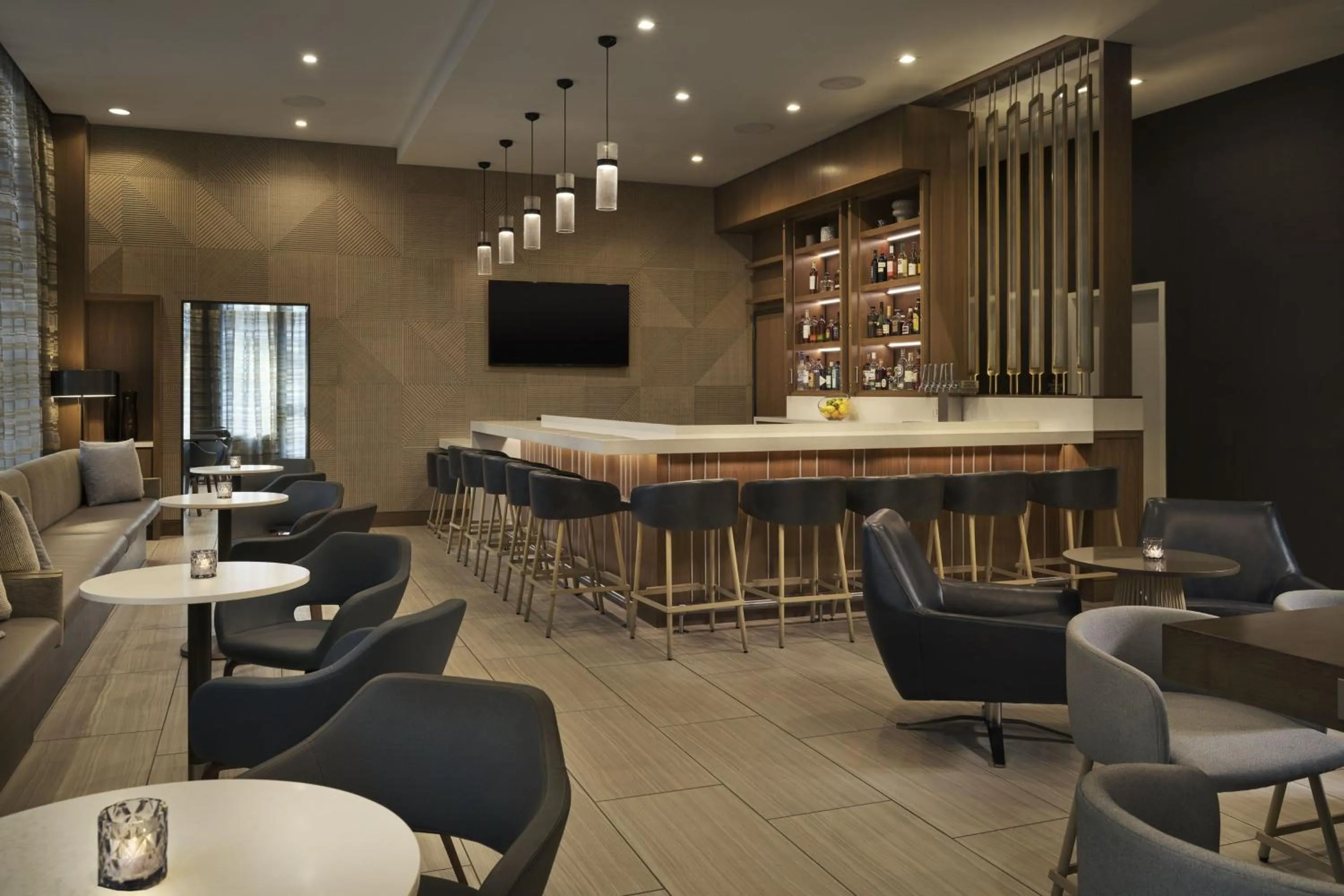 Lounge or bar in Residence Inn by Marriott Oakland Downtown