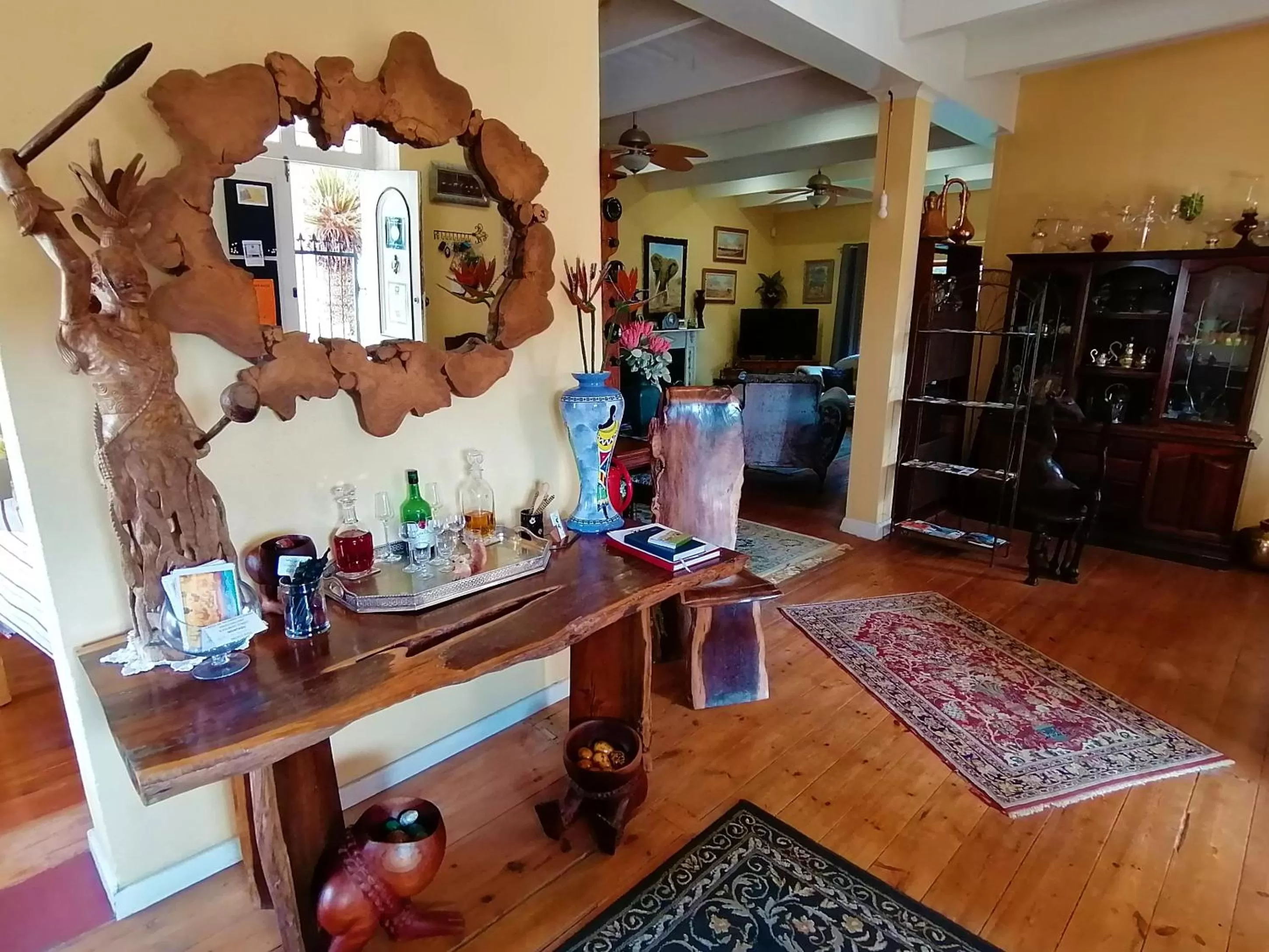 Lobby or reception in Squirrels Corner