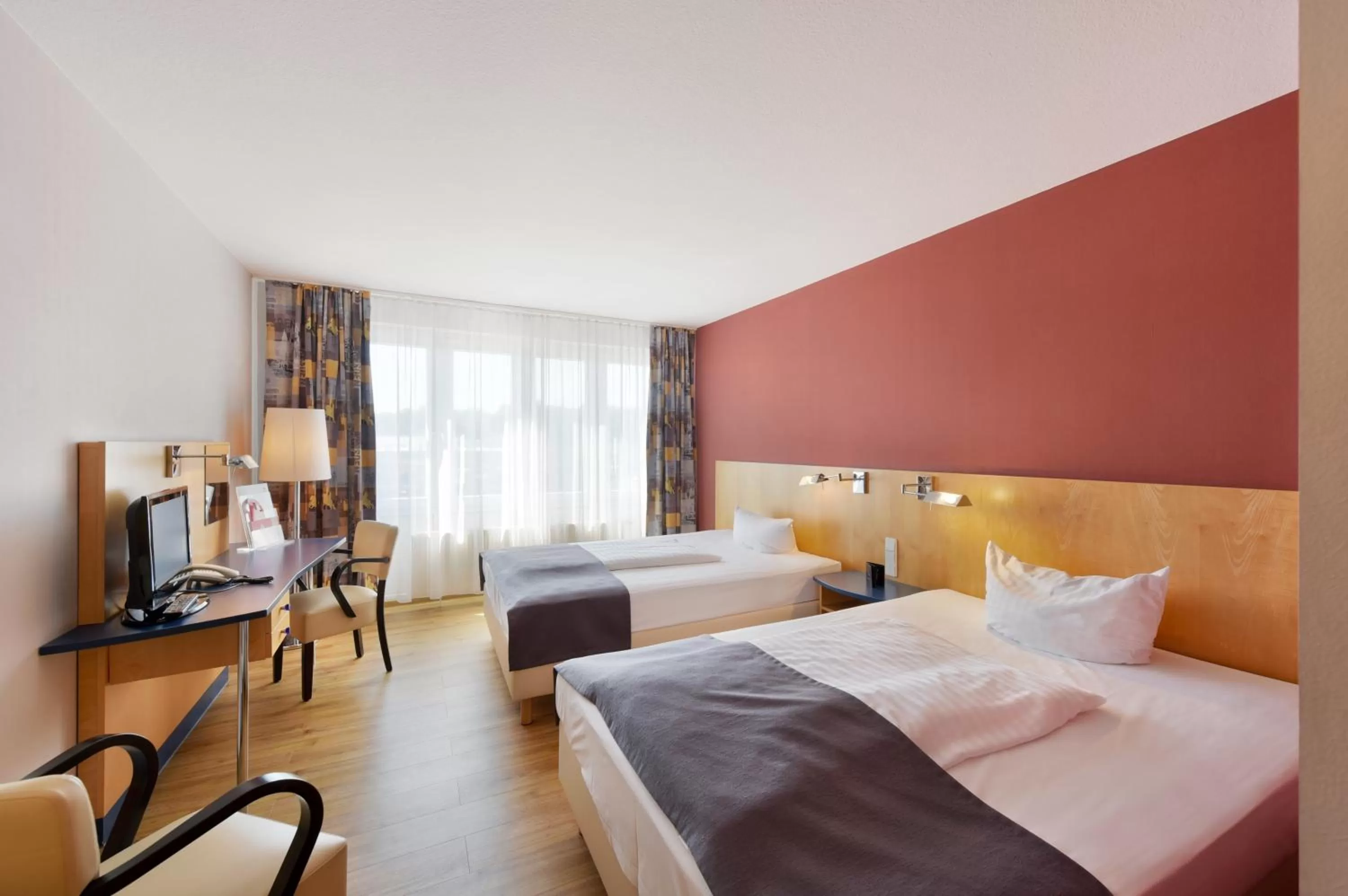 Photo of the whole room, Bed in Amedia Dresden Elbpromenade, Trademark Collection by Wyndham