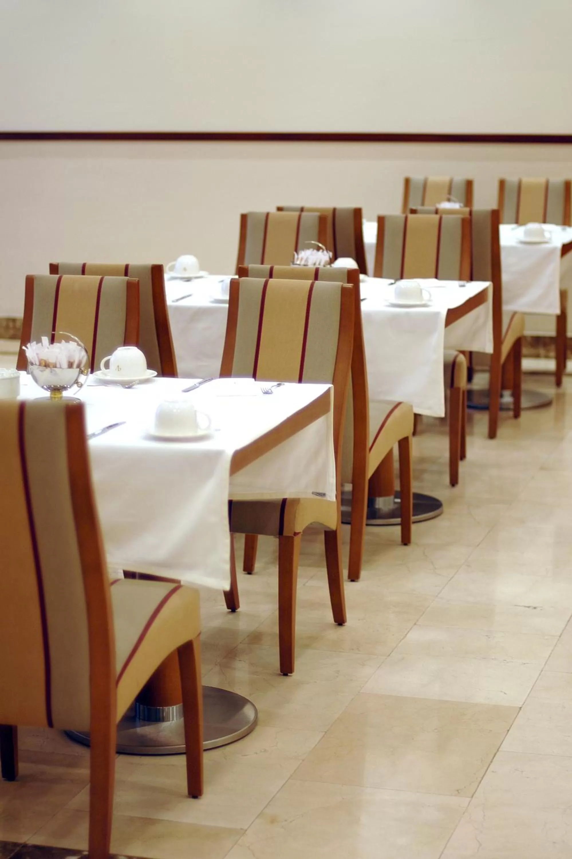 Restaurant/places to eat in Vincci Ciudad de Salamanca