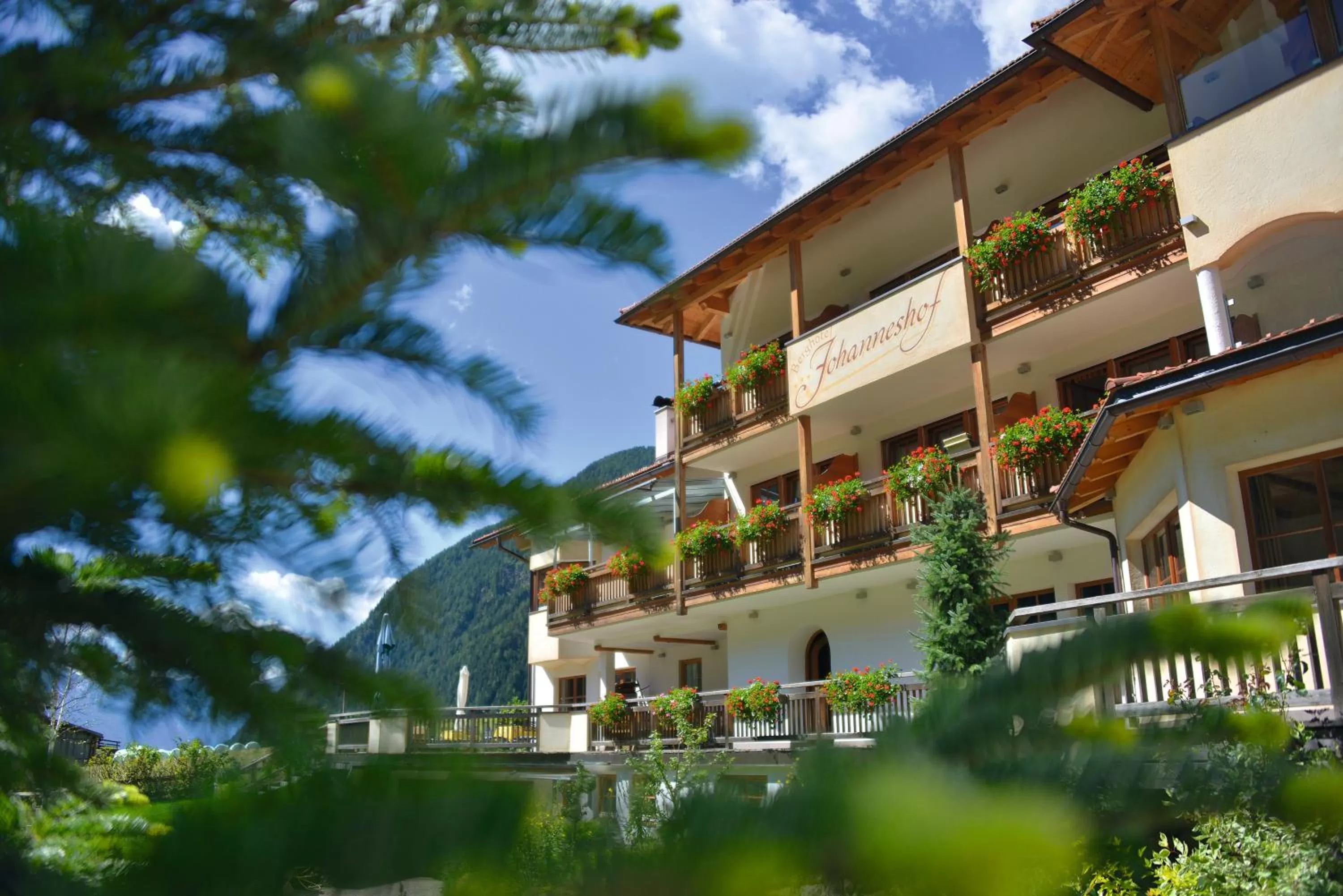 Facade/entrance in Berghotel Johanneshof