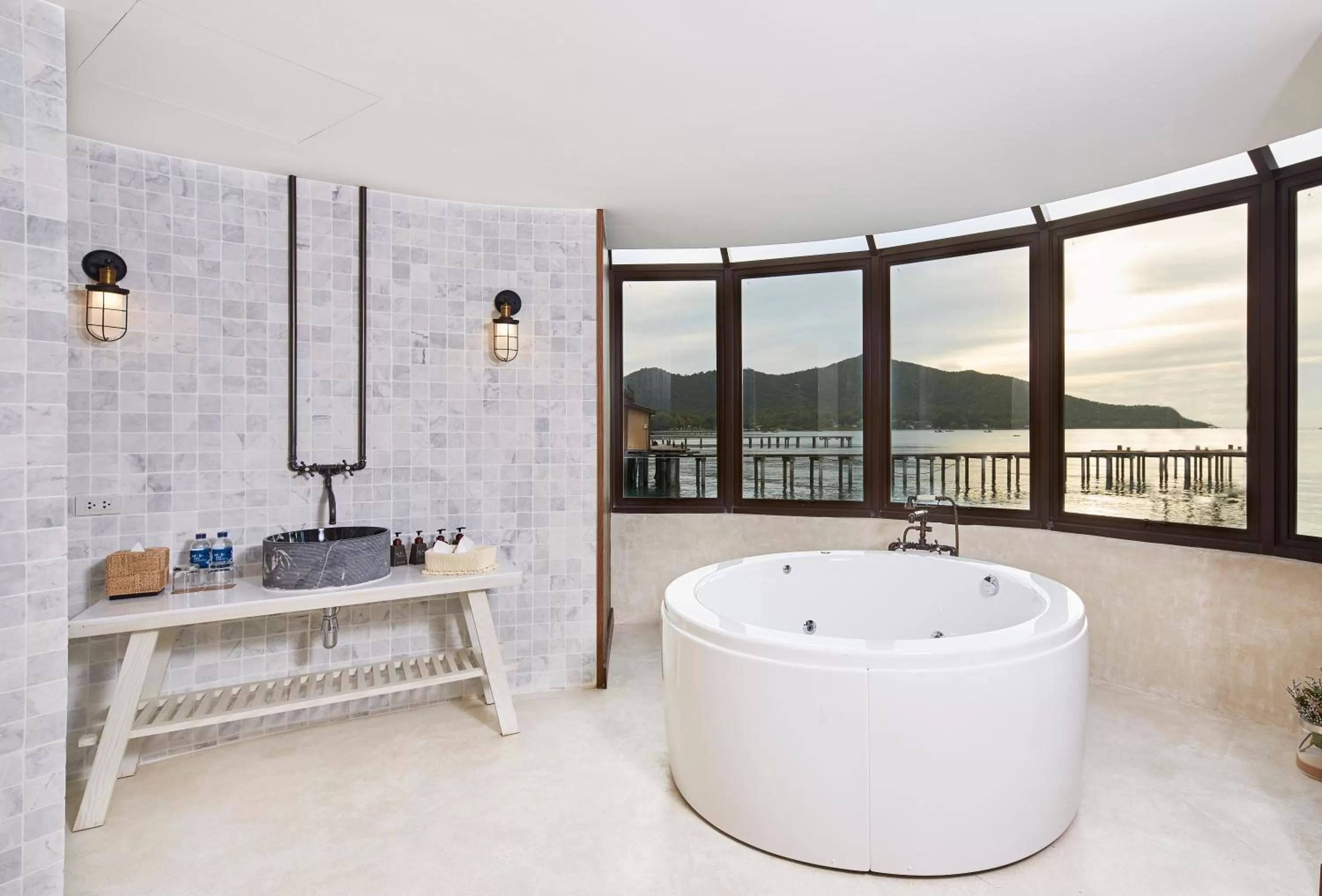 Bathroom in Kept Bangsaray Hotel Pattaya