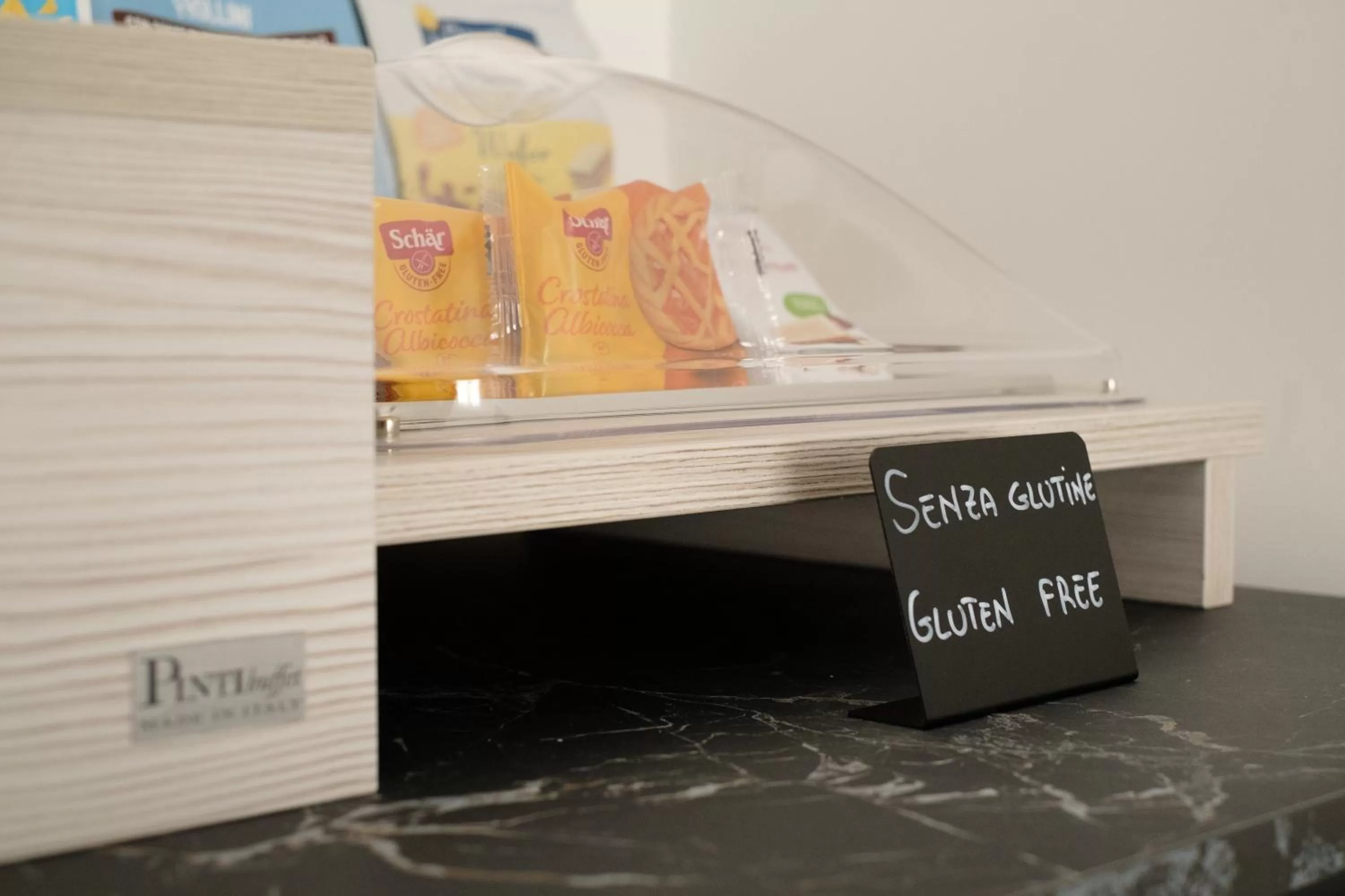 Breakfast in Domea Superior Rooms Bed and Breakfast