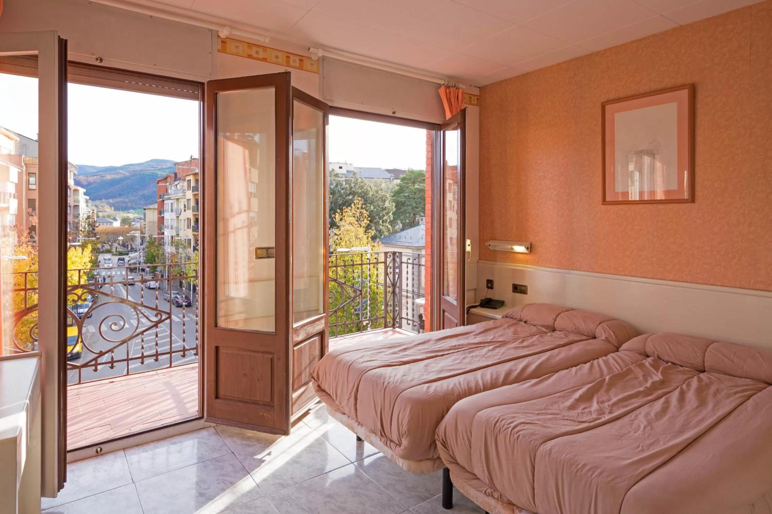 Photo of the whole room, Bed in Hotel Avenida