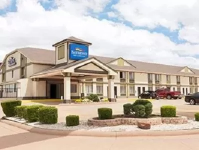 Property building in Baymont by Wyndham Oklahoma City Airport