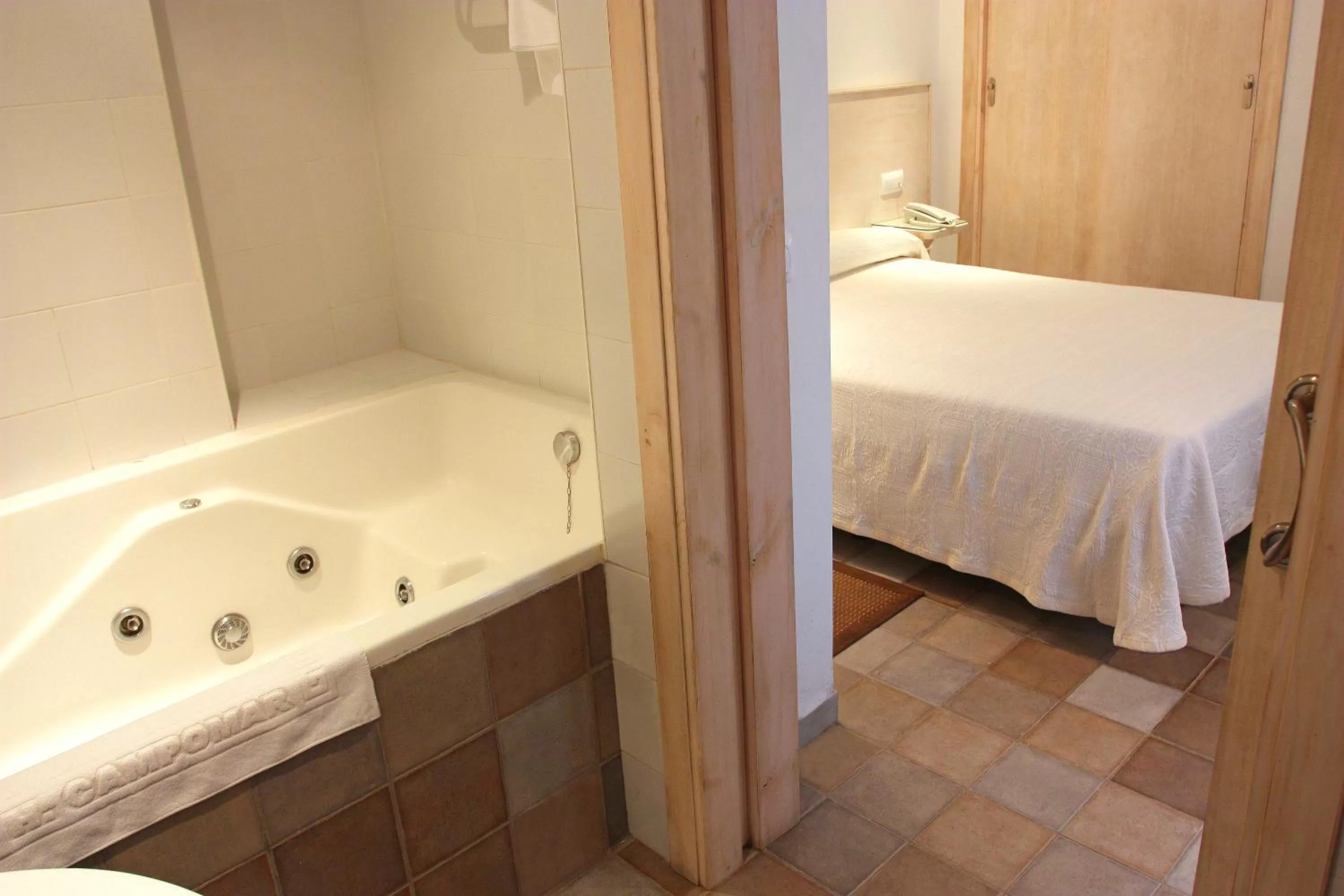 Photo of the whole room, Bed in Campomar Playa