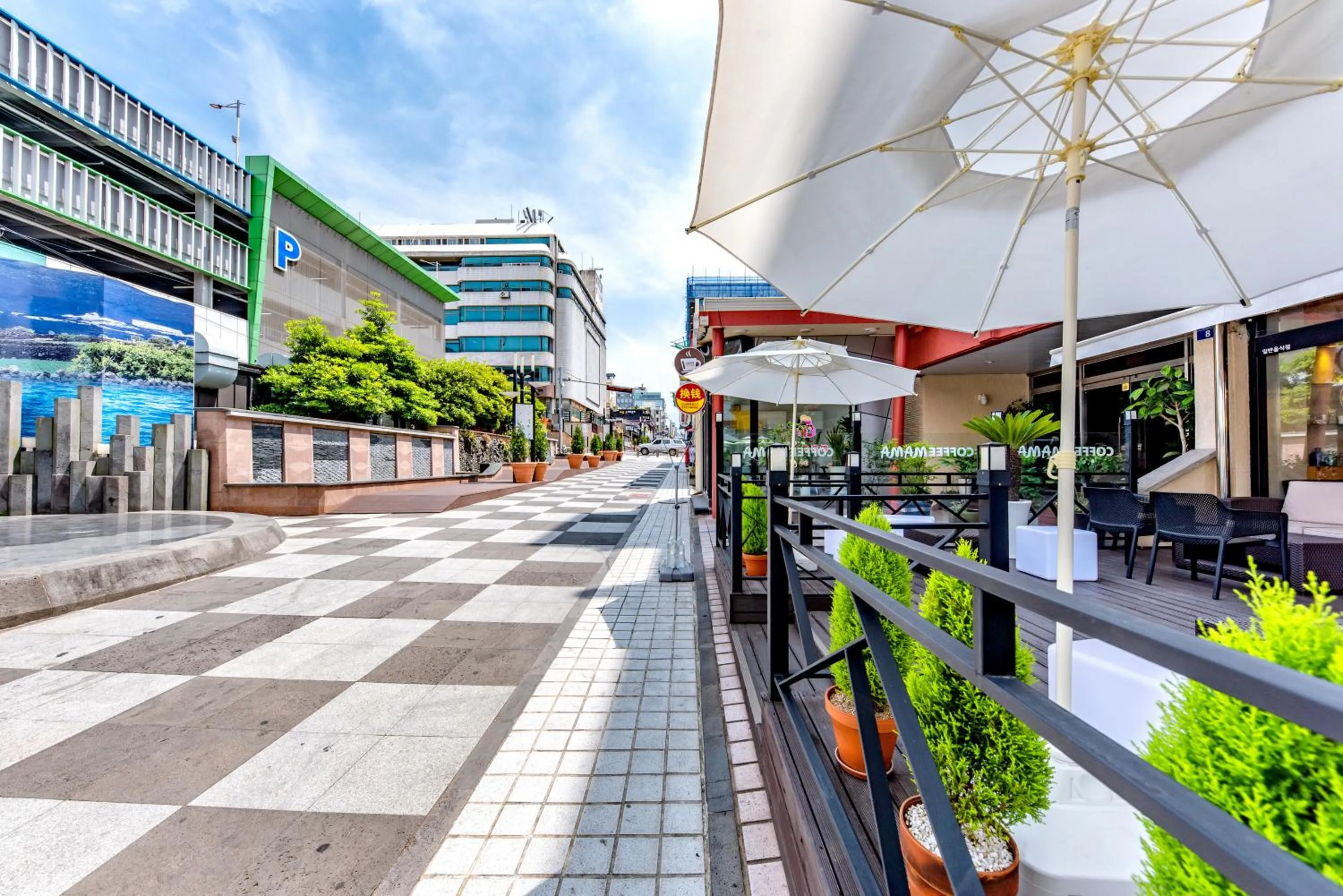 Street view in Trevi Hotel