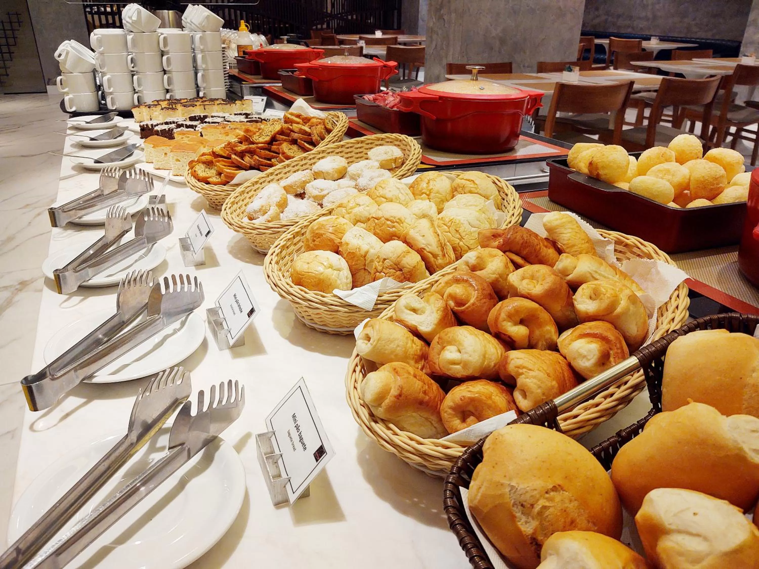 Restaurant/places to eat in Lets Idea Brasília Hotel