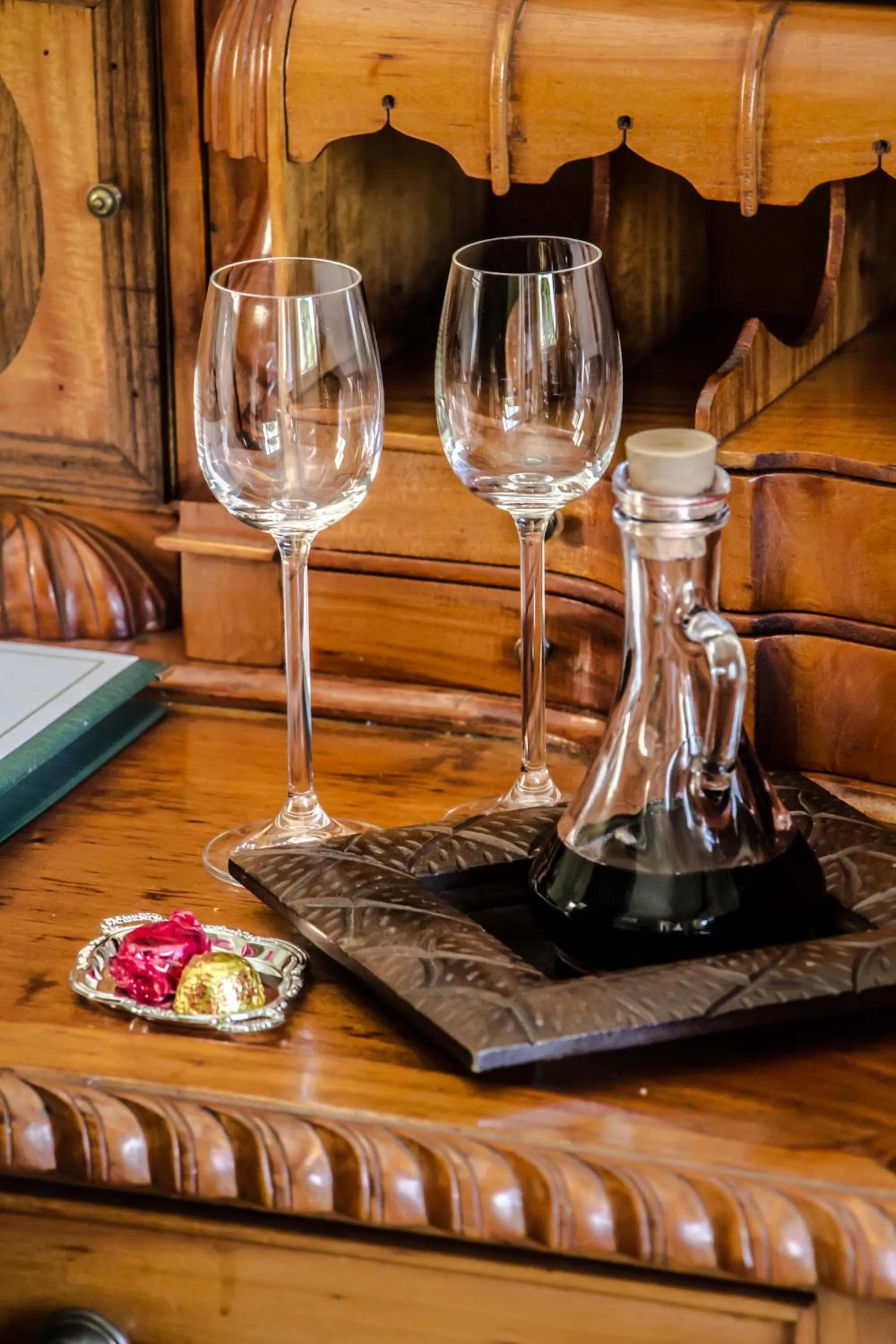 Alcoholic drinks in Wild Olive Guest House & Villa