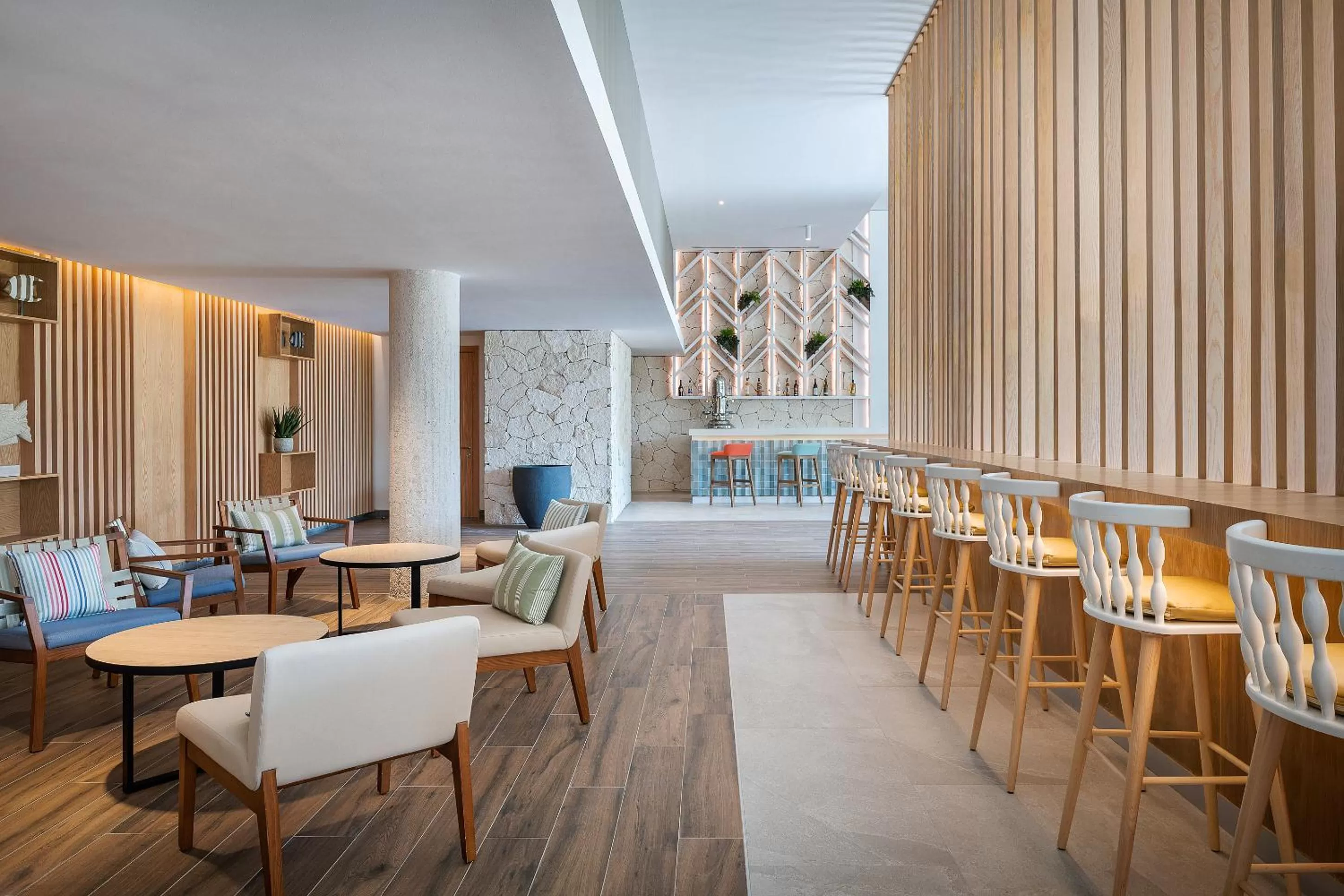 Lounge or bar in Catalonia Grand Costa Mujeres All Suites & Spa - All Inclusive