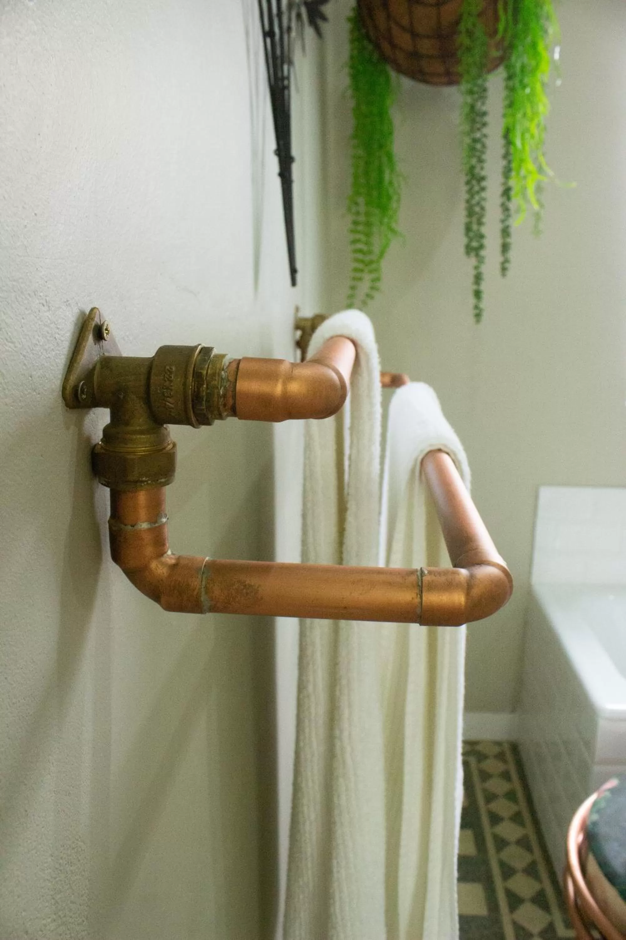 Bathroom in Ben's Bed and Breakfast