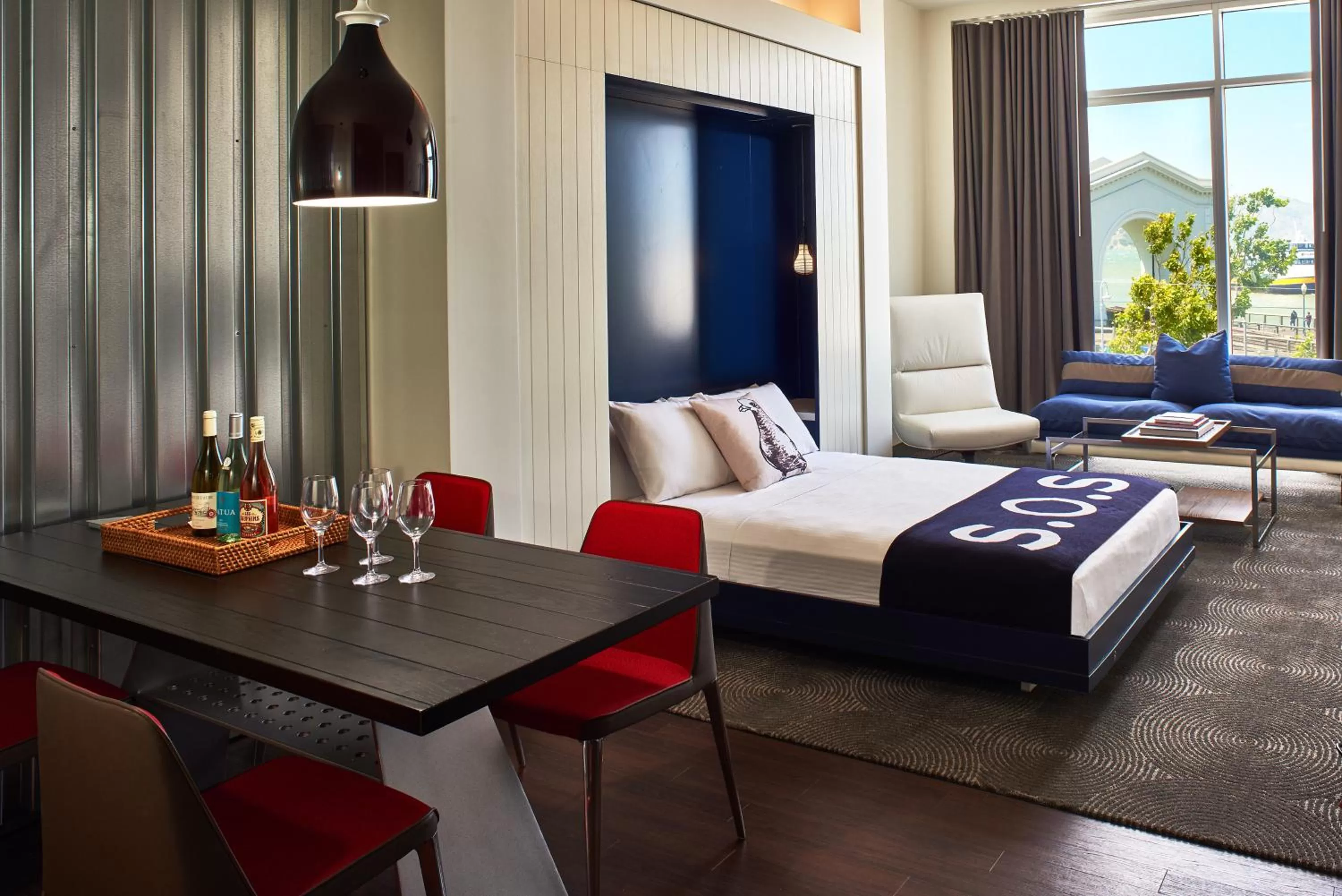 Bed in Hotel Zephyr San Francisco