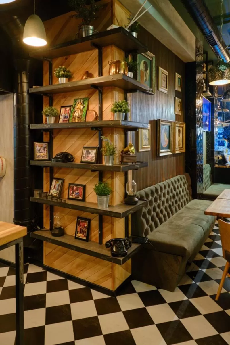 Restaurant/places to eat in Hotel Splendid