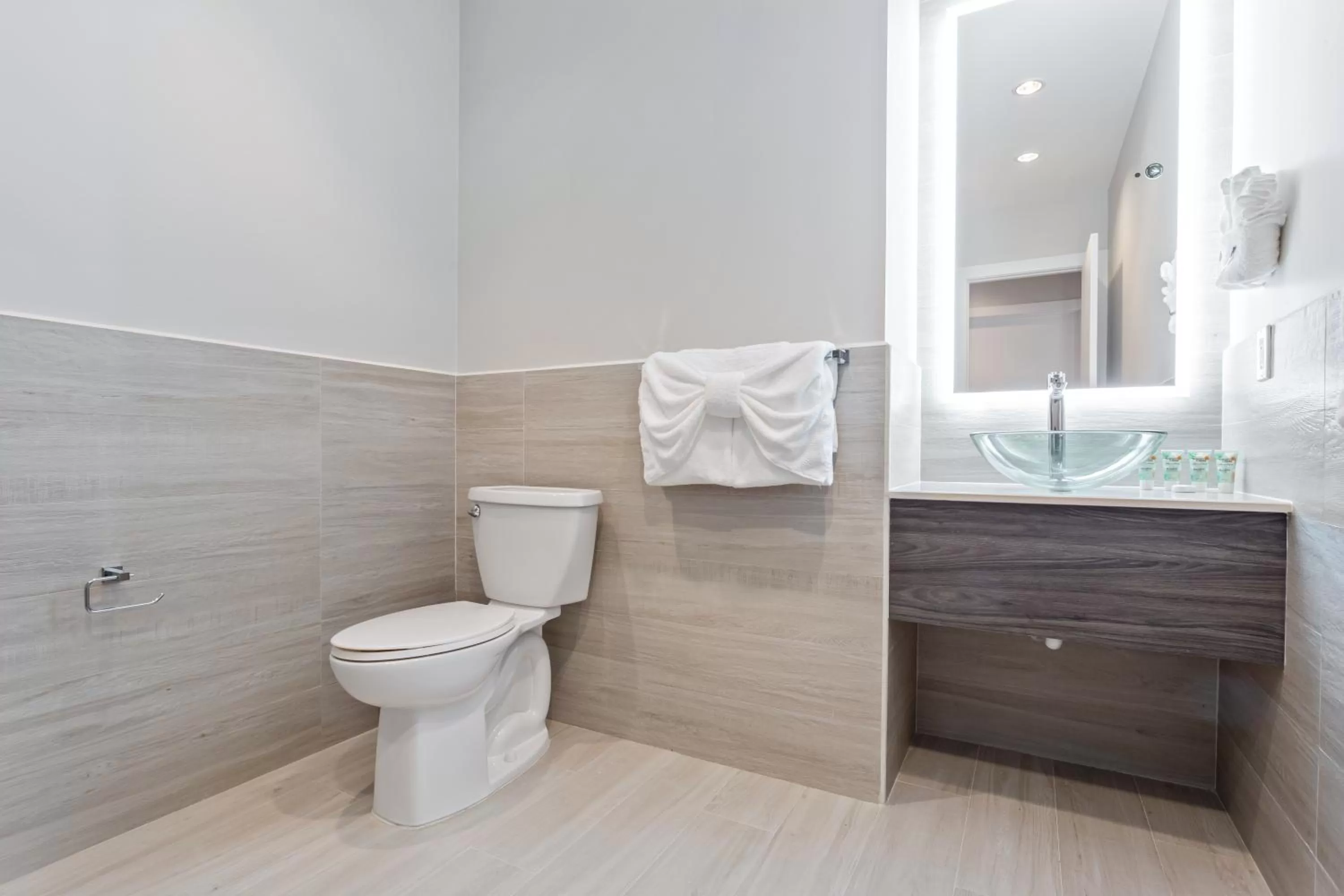 Bathroom in Sunset Caribe Belize