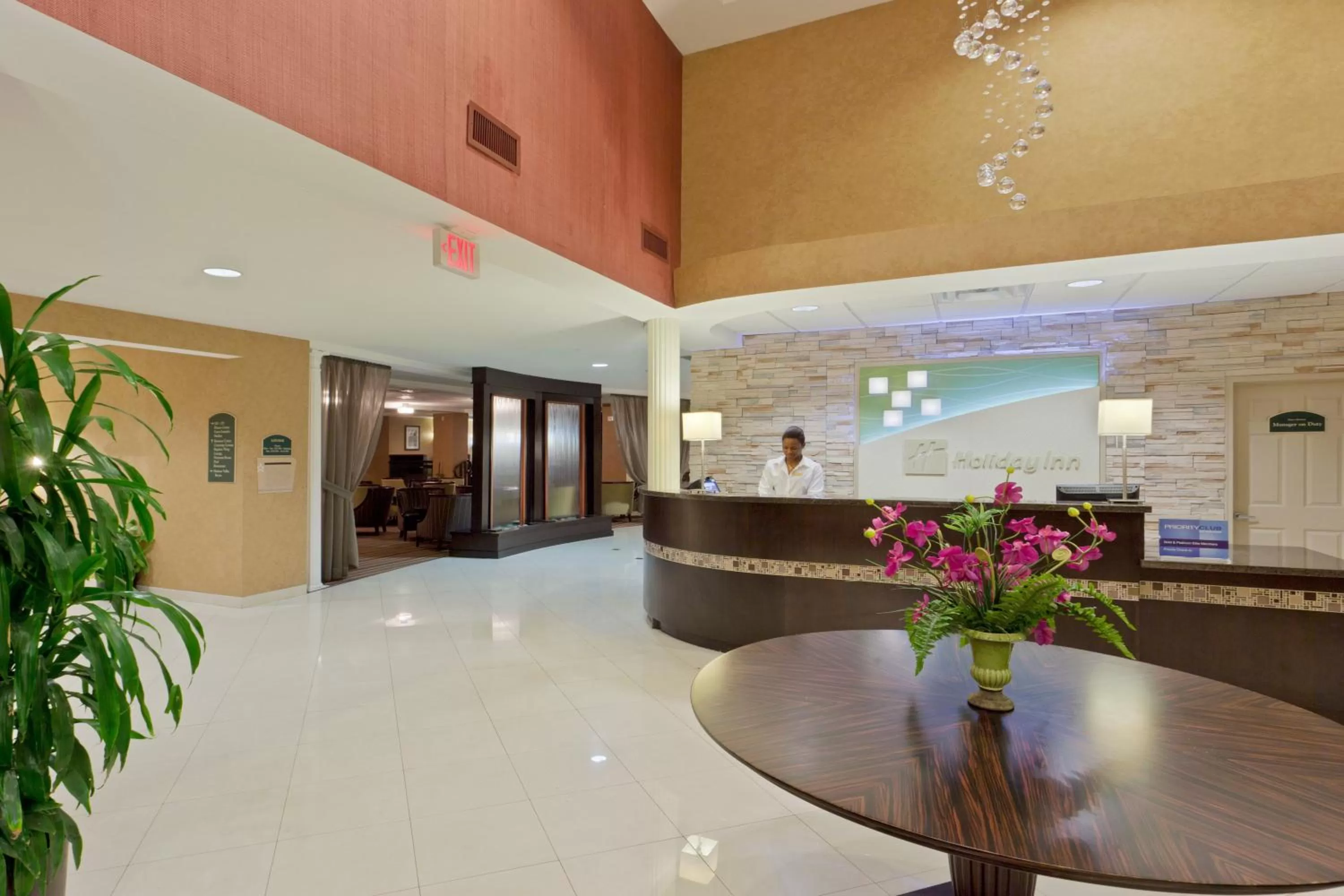 Lobby or reception in Armoni Inn & Suites